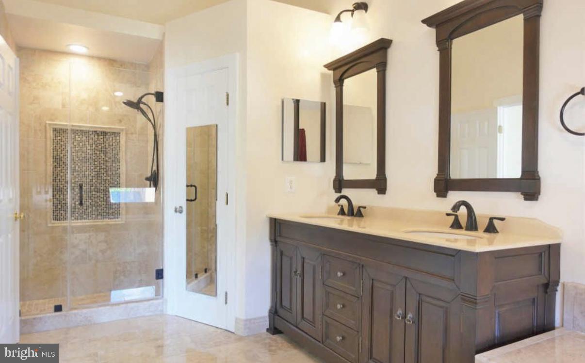 BRENTWOOD - Residential Lease