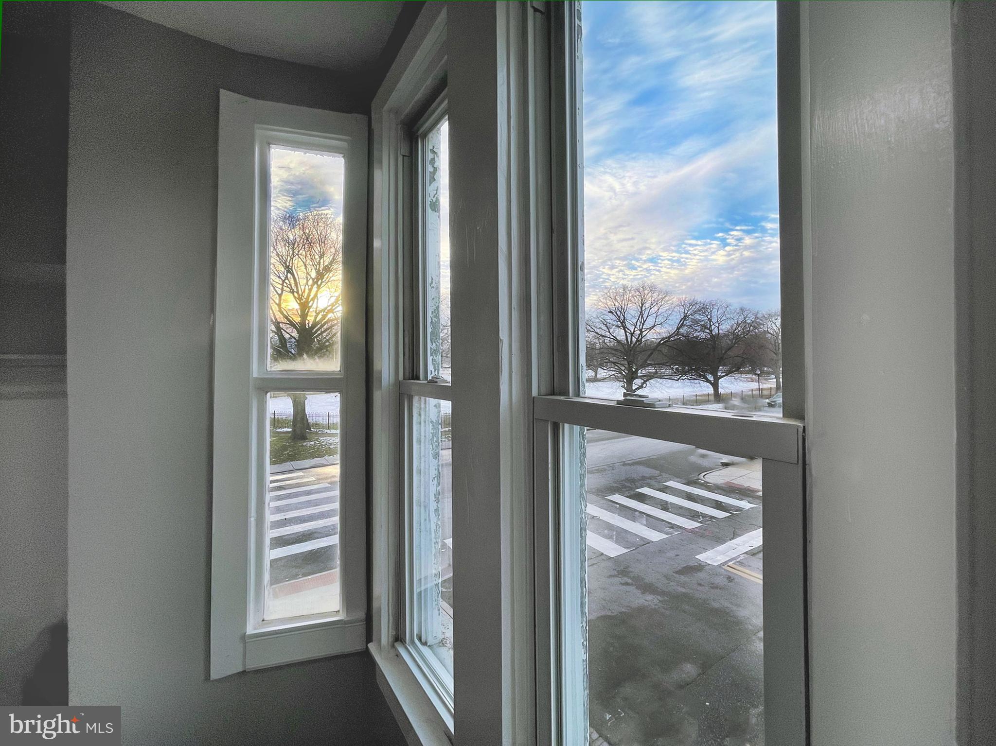 HOLLINS MARKET - Residential