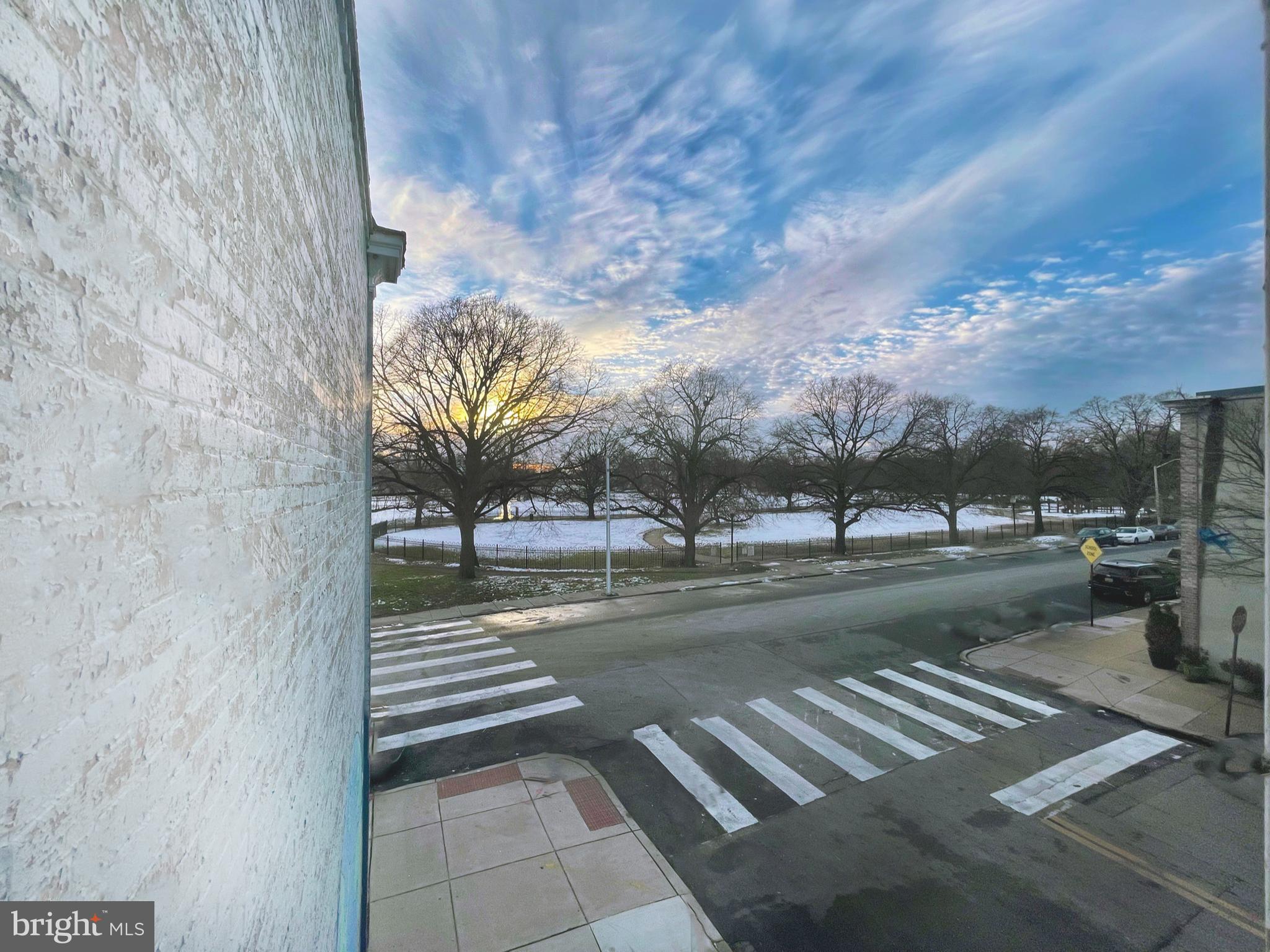 HOLLINS MARKET - Residential