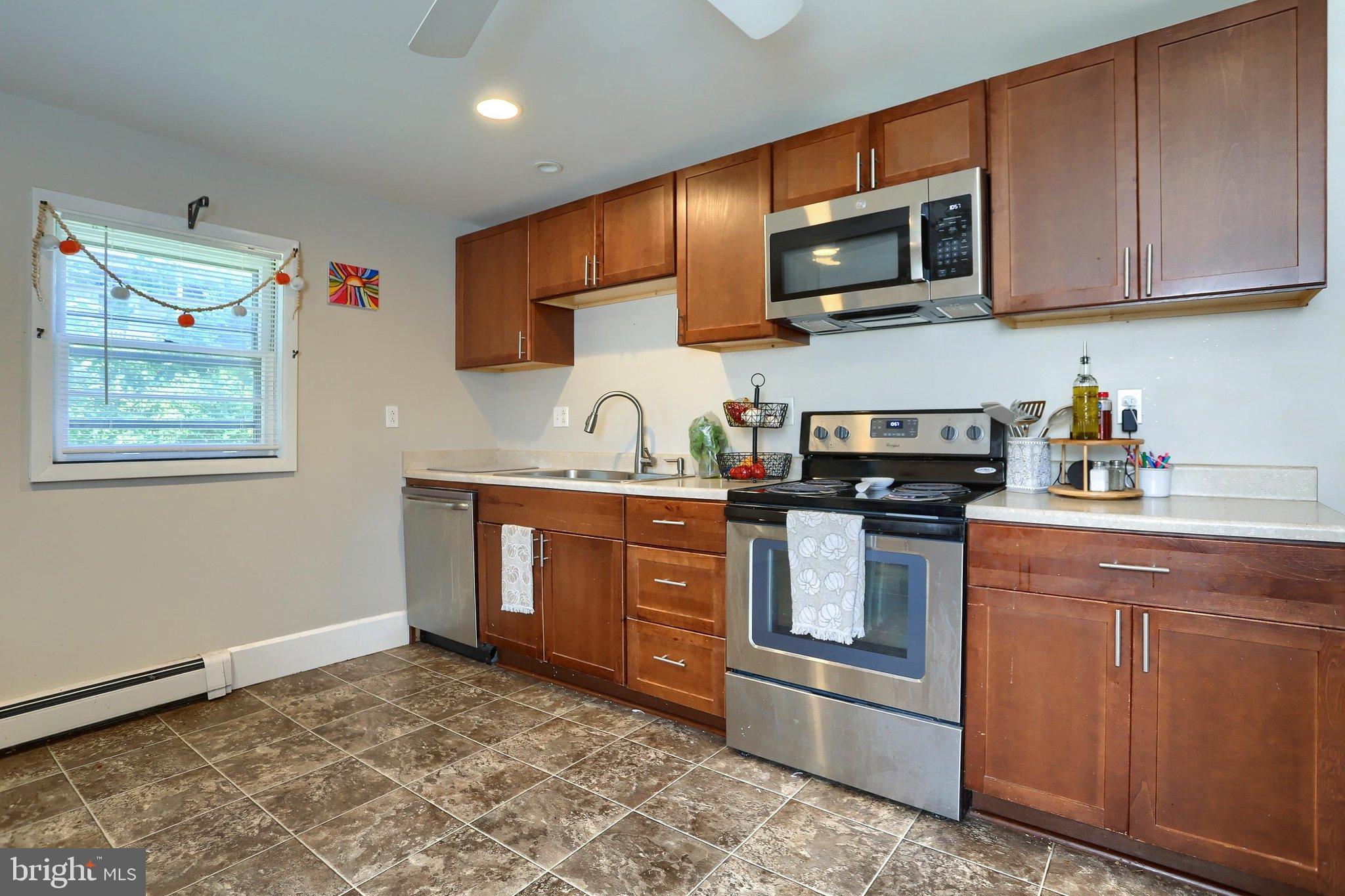 503 W MAIN STREET