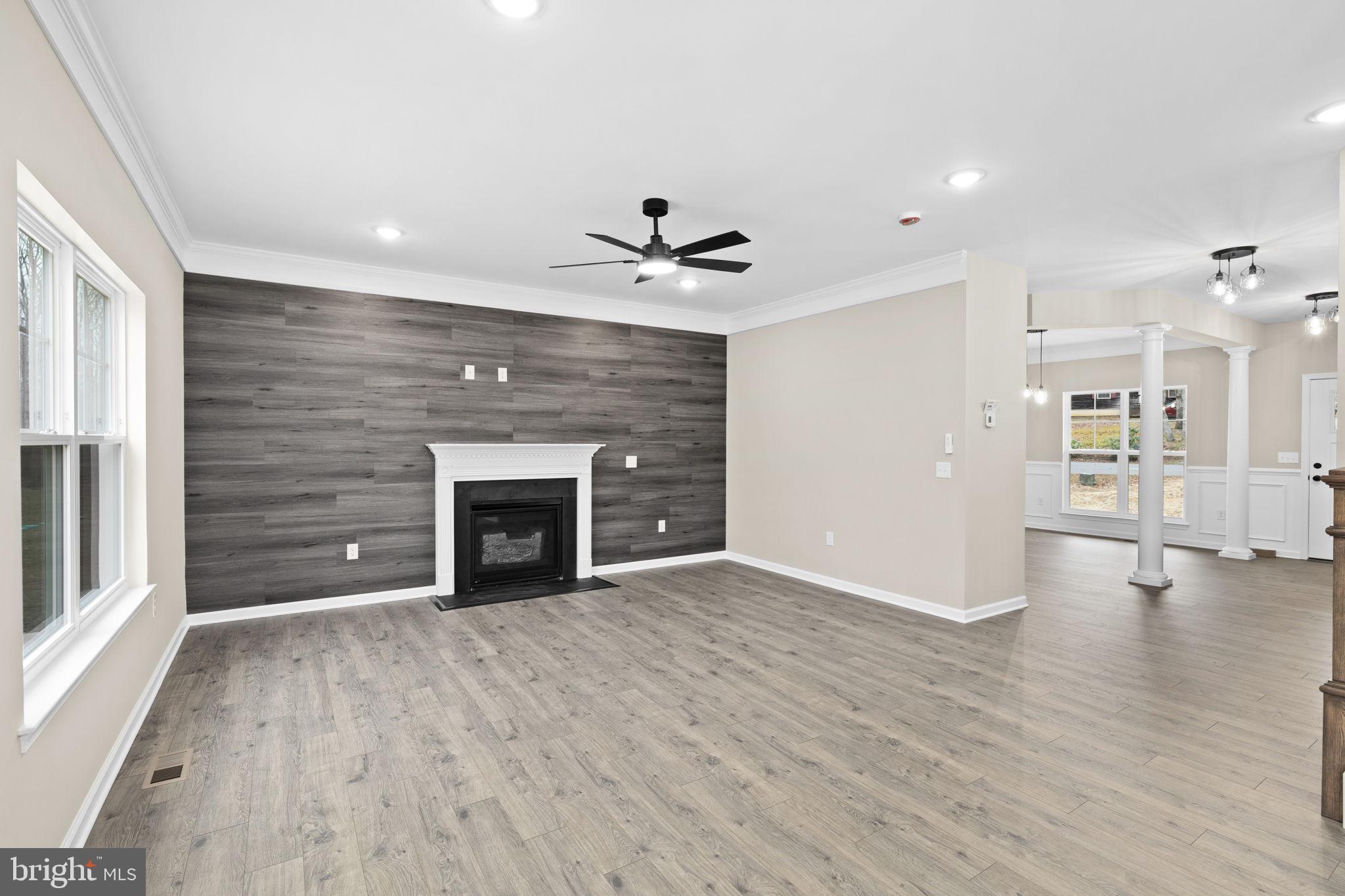 LAKE WILDERNESS - Residential