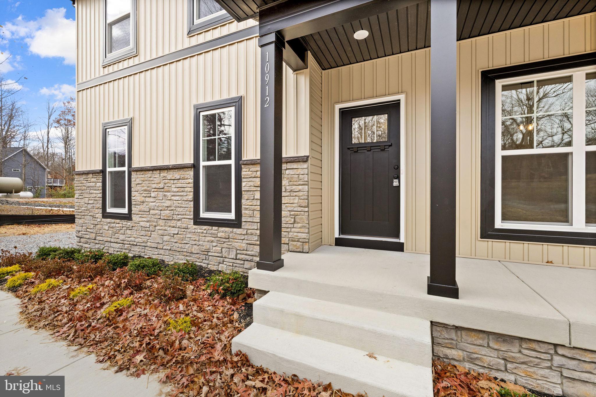 LAKE WILDERNESS - Residential