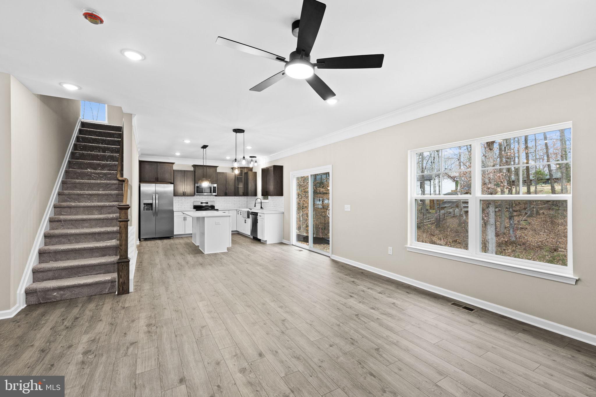 LAKE WILDERNESS - Residential