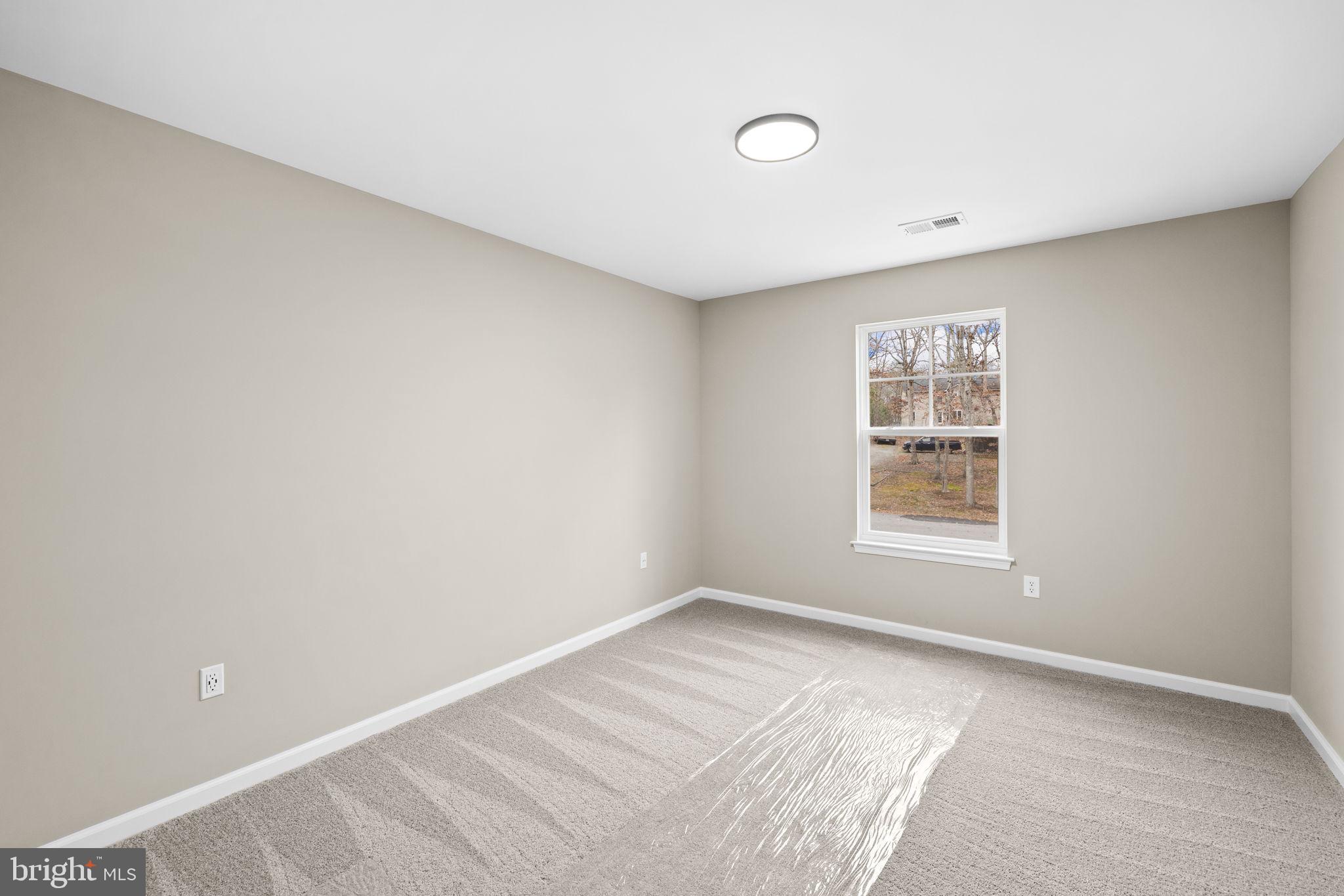 LAKE WILDERNESS - Residential