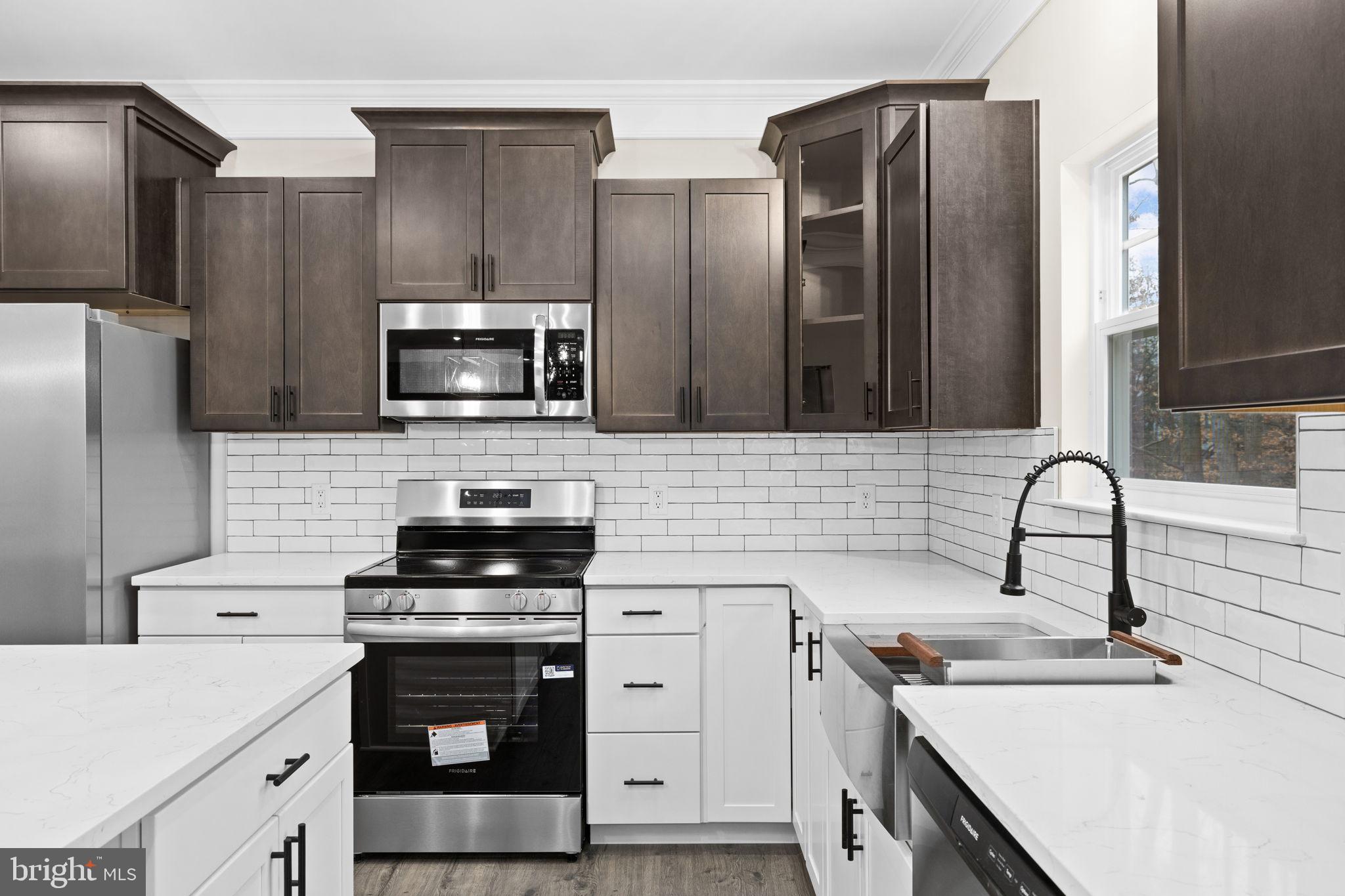 LAKE WILDERNESS - Residential