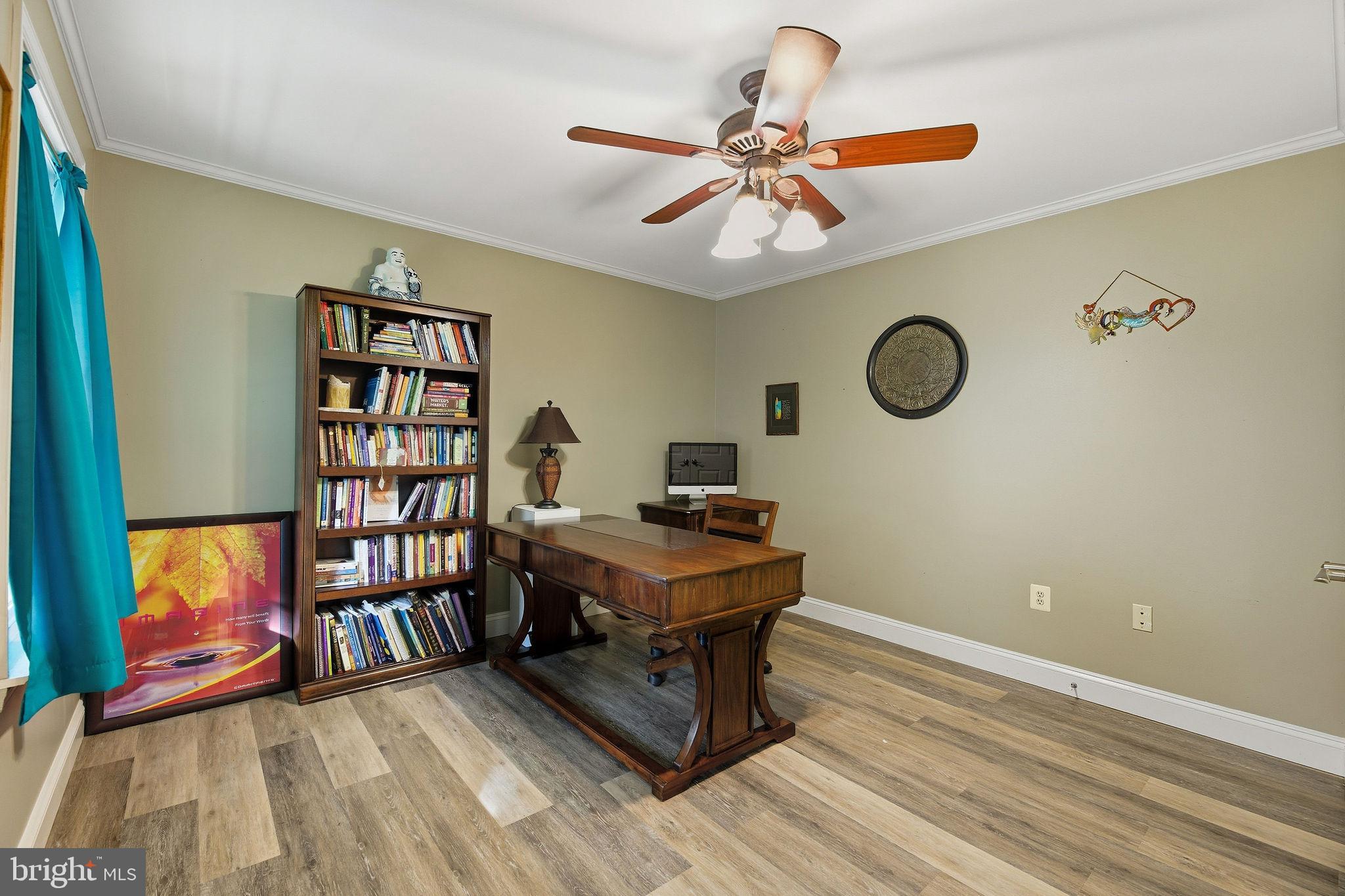 VICTORIA STATION - Residential