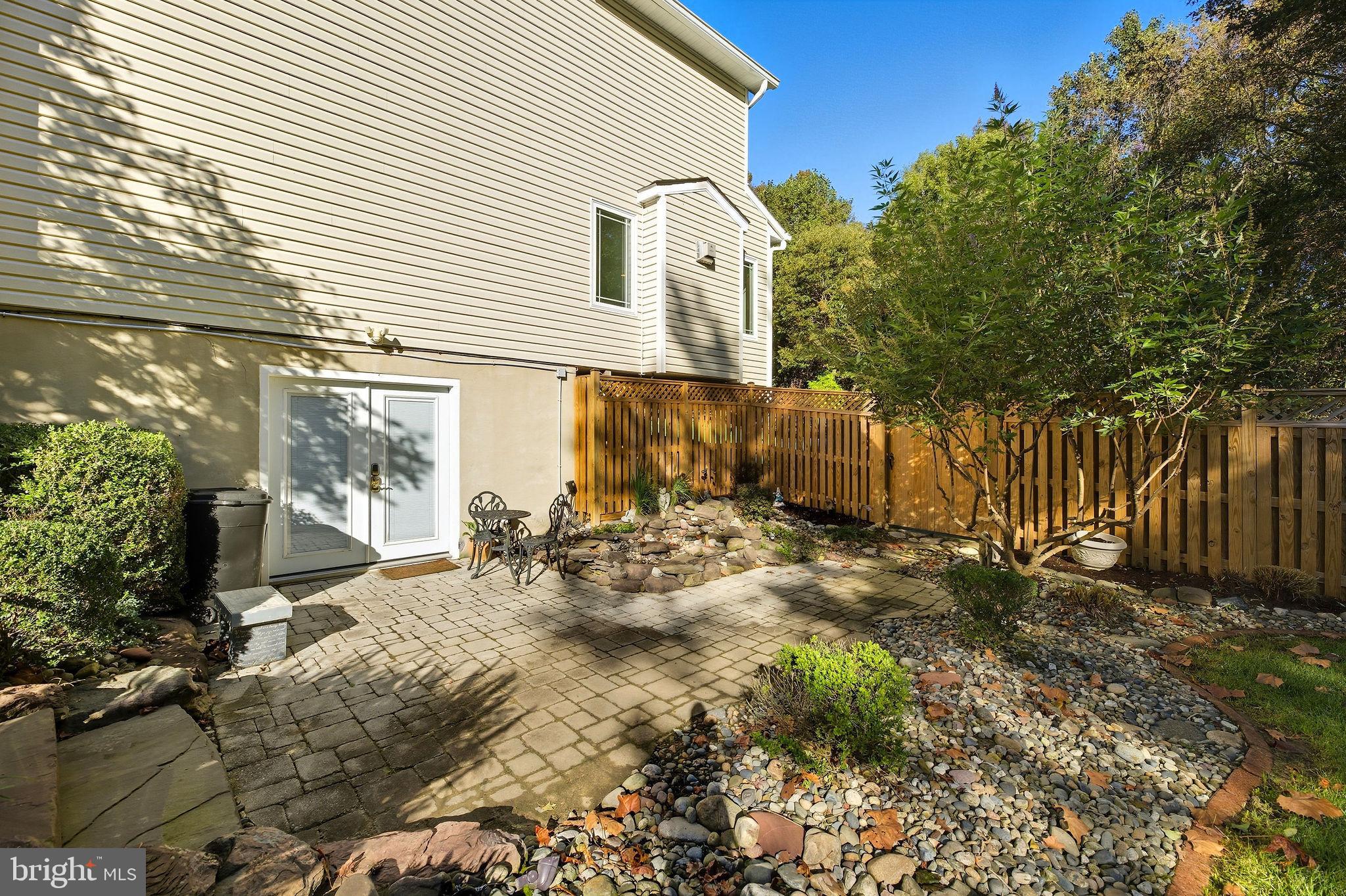 VICTORIA STATION - Residential