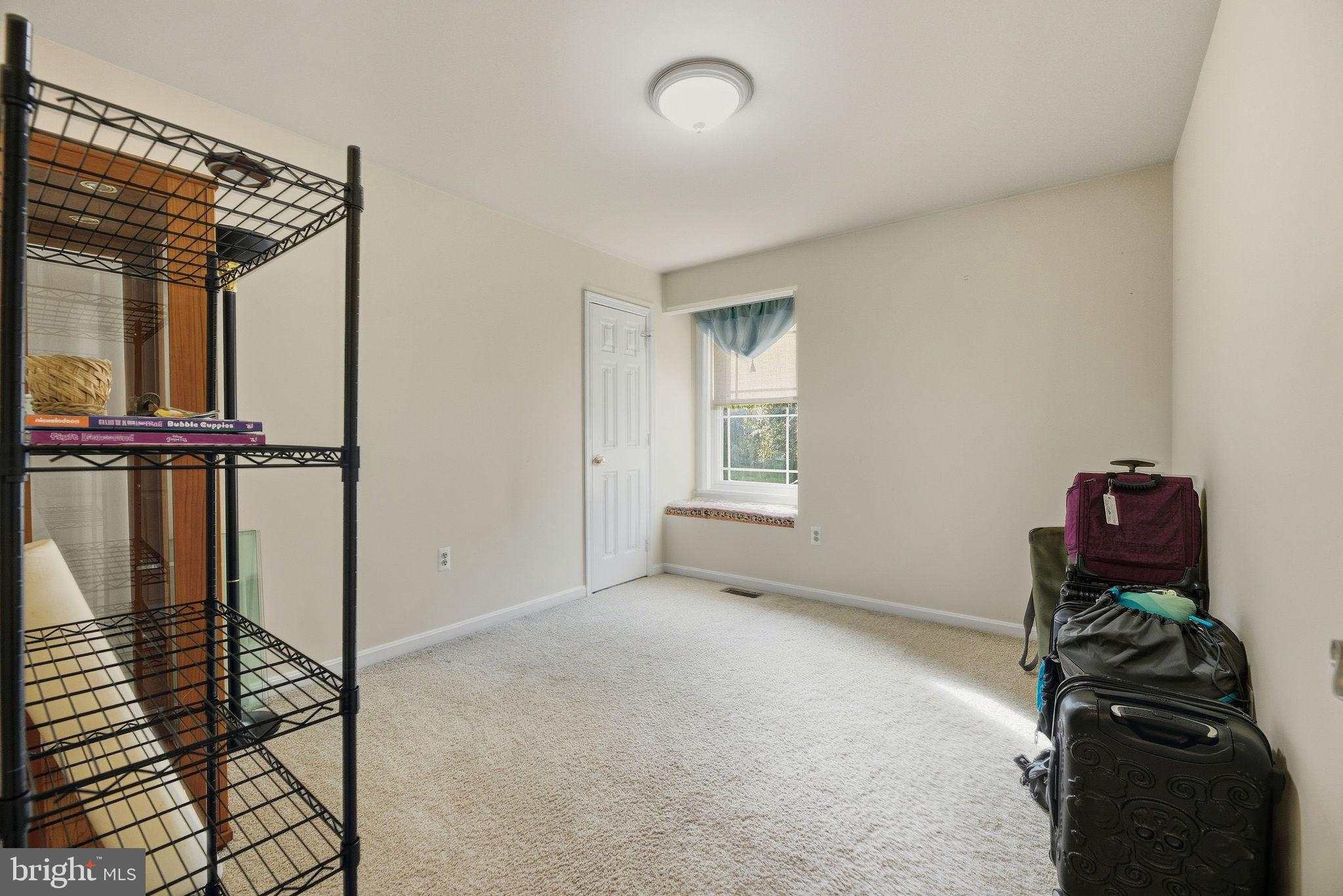 VICTORIA STATION - Residential