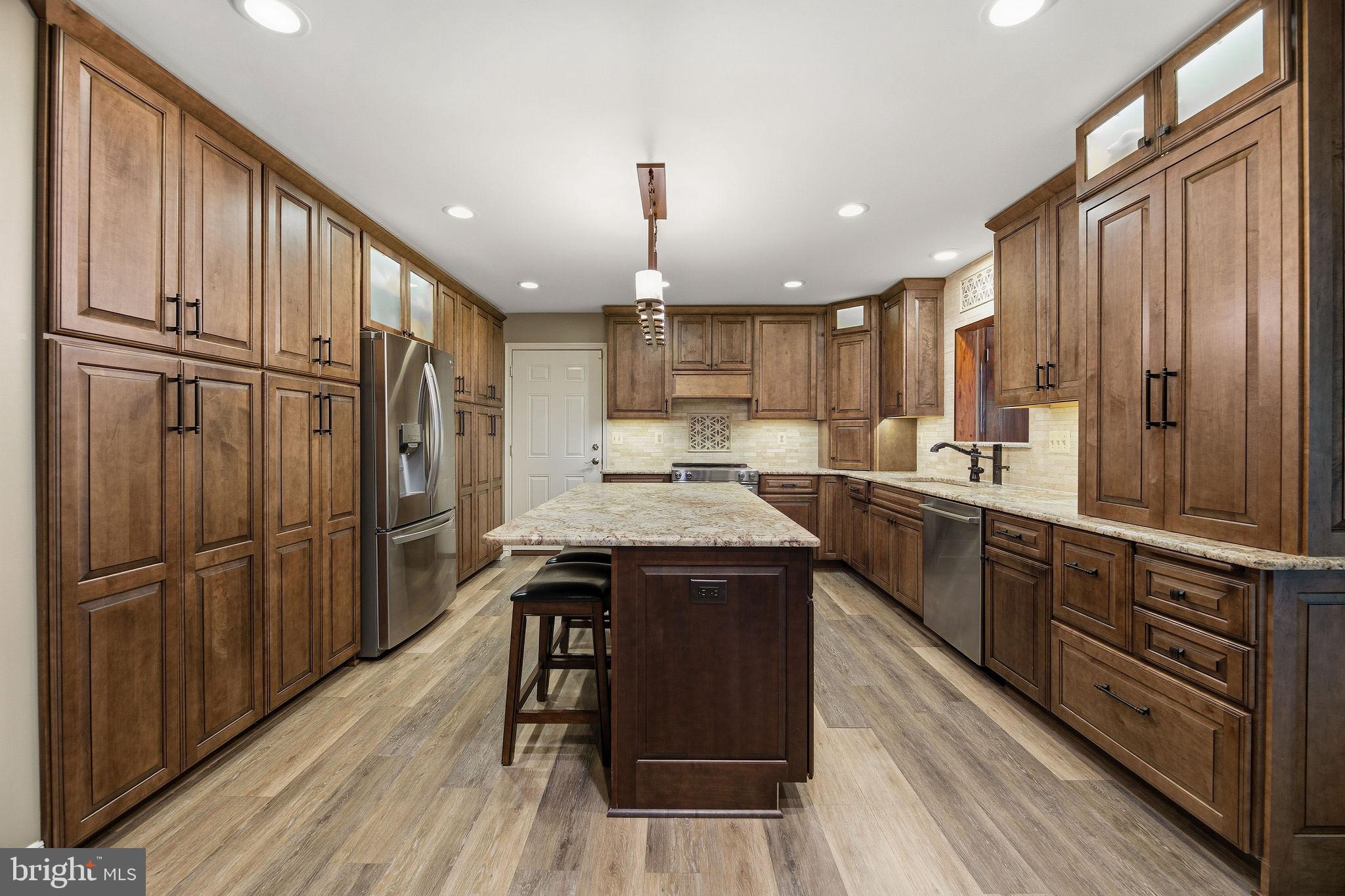 VICTORIA STATION - Residential