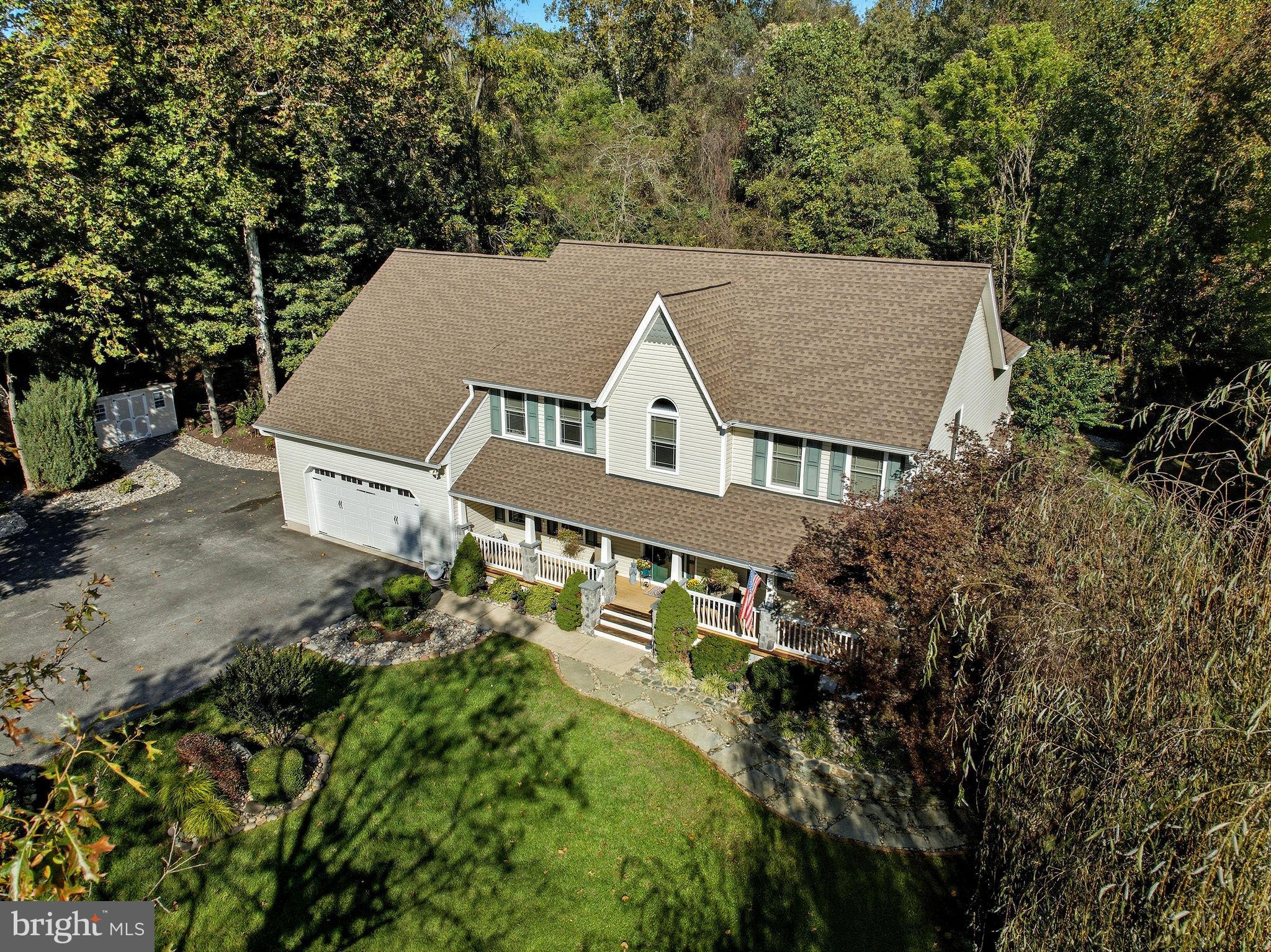 VICTORIA STATION - Residential