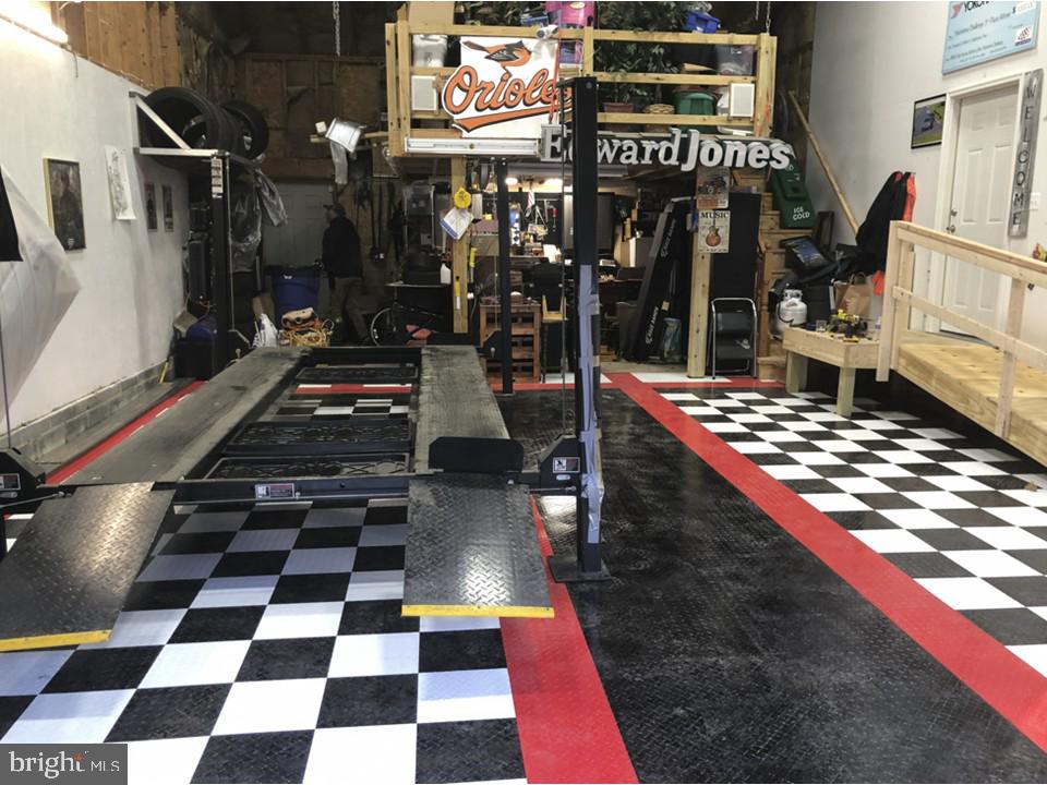 VICTORIA STATION - Residential