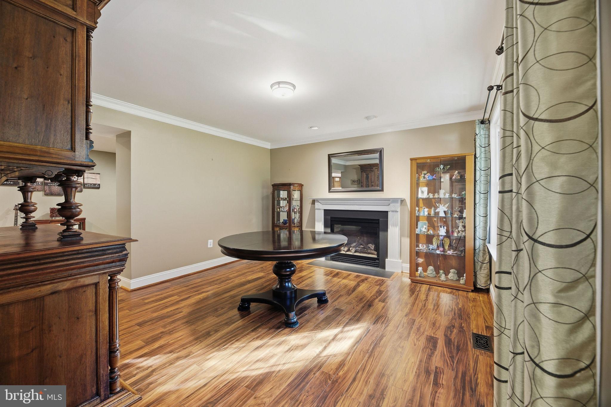 VICTORIA STATION - Residential