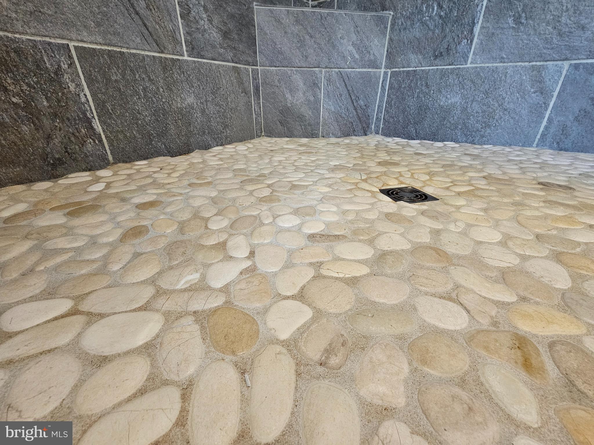 VICTORIA STATION - Residential