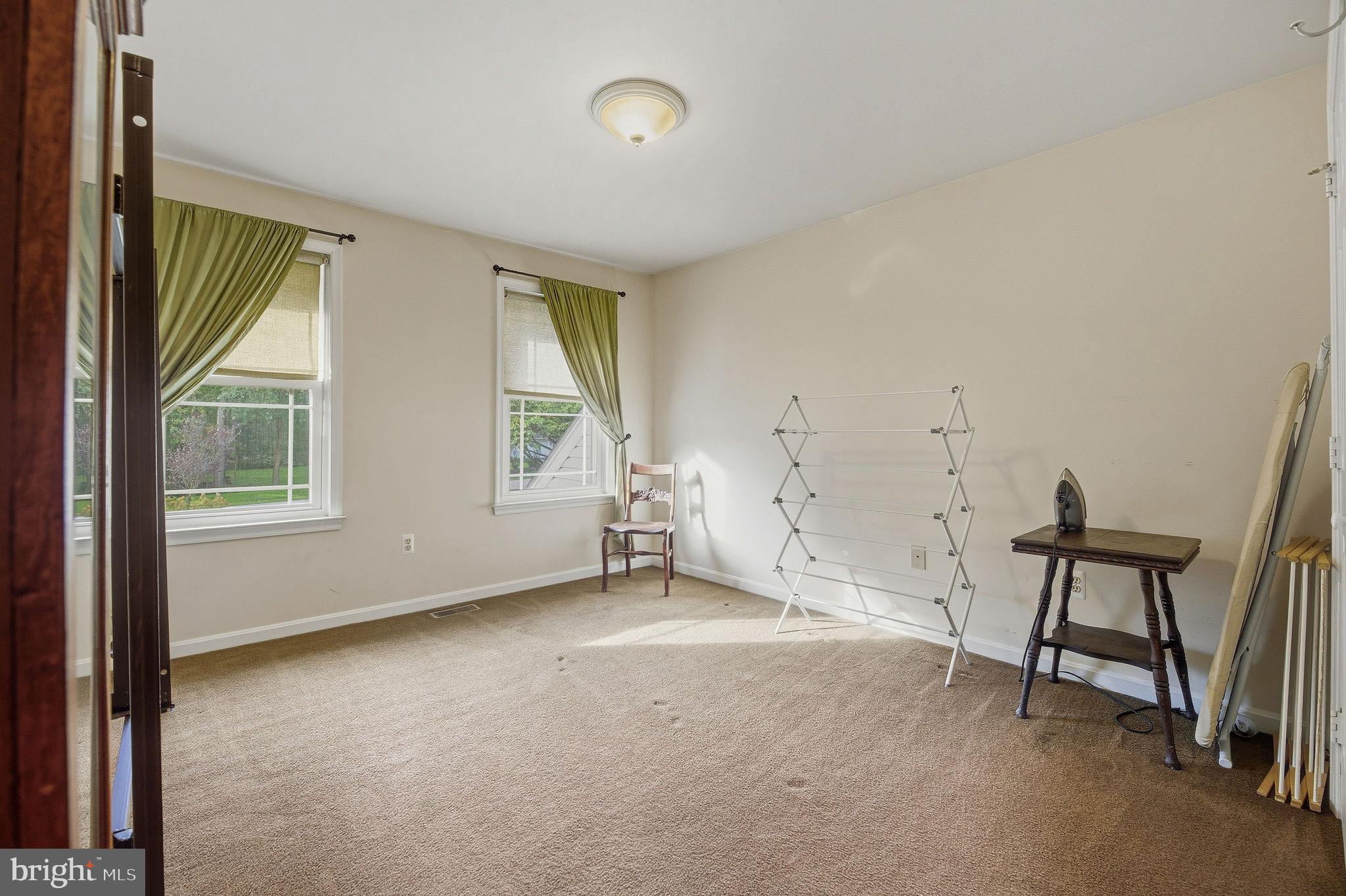 VICTORIA STATION - Residential