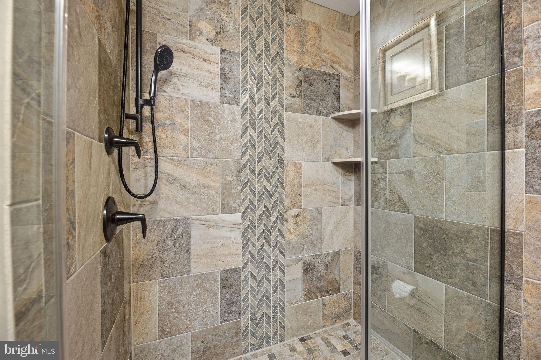 VICTORIA STATION - Residential