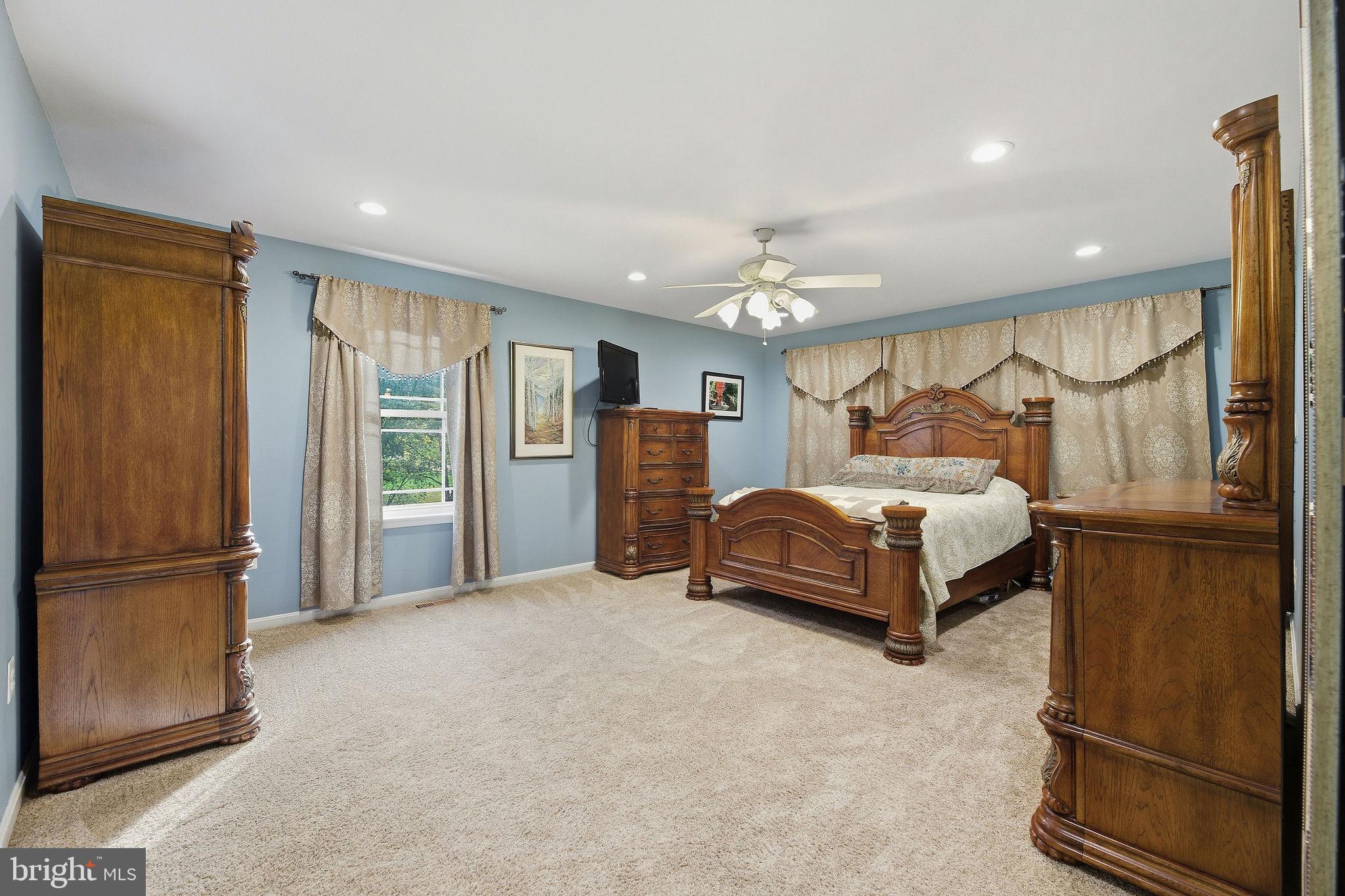 VICTORIA STATION - Residential