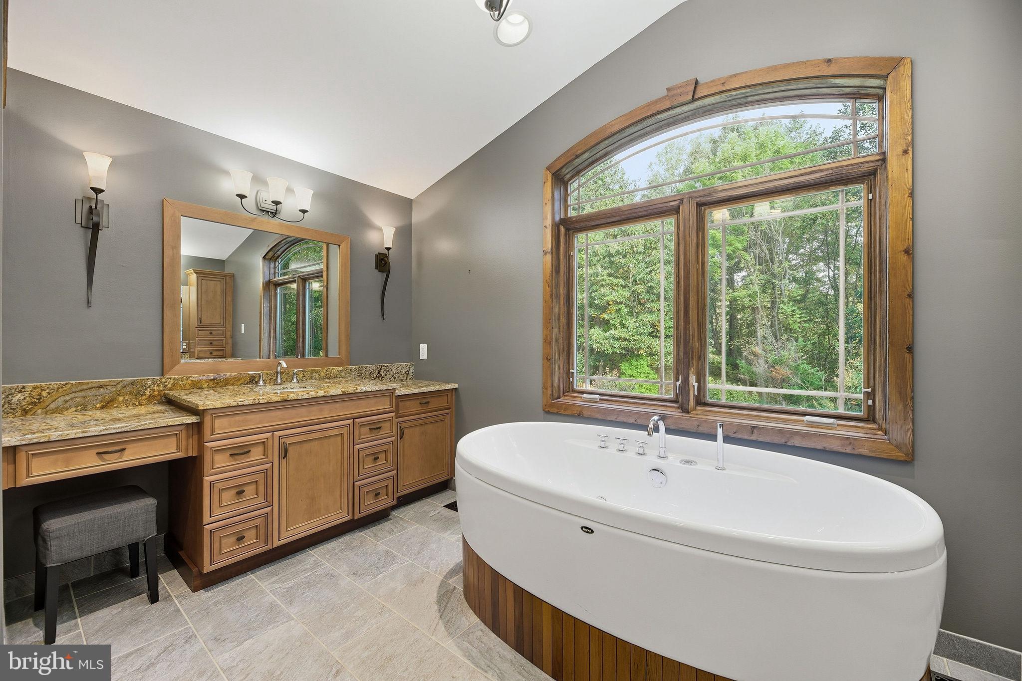 VICTORIA STATION - Residential