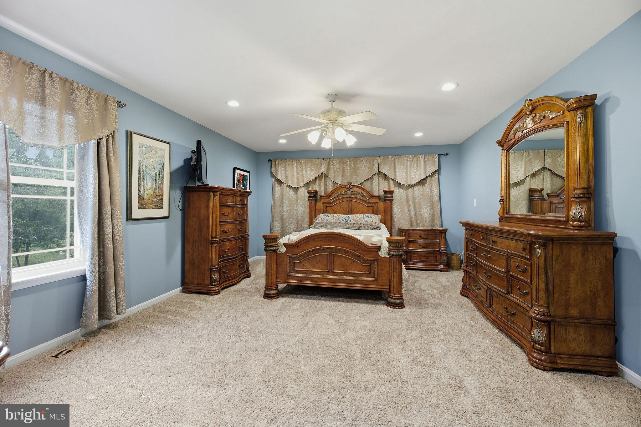 VICTORIA STATION - Residential