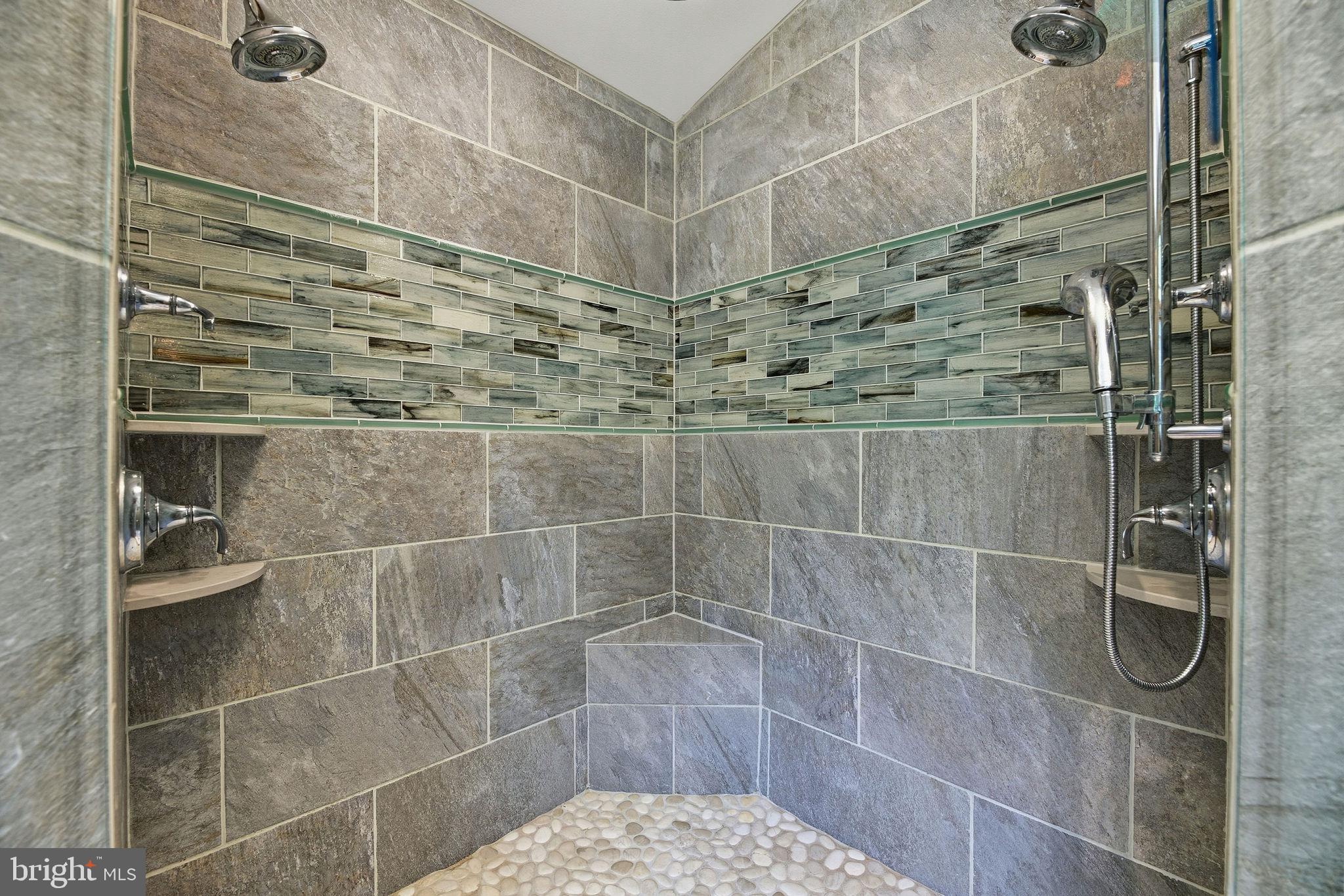 VICTORIA STATION - Residential