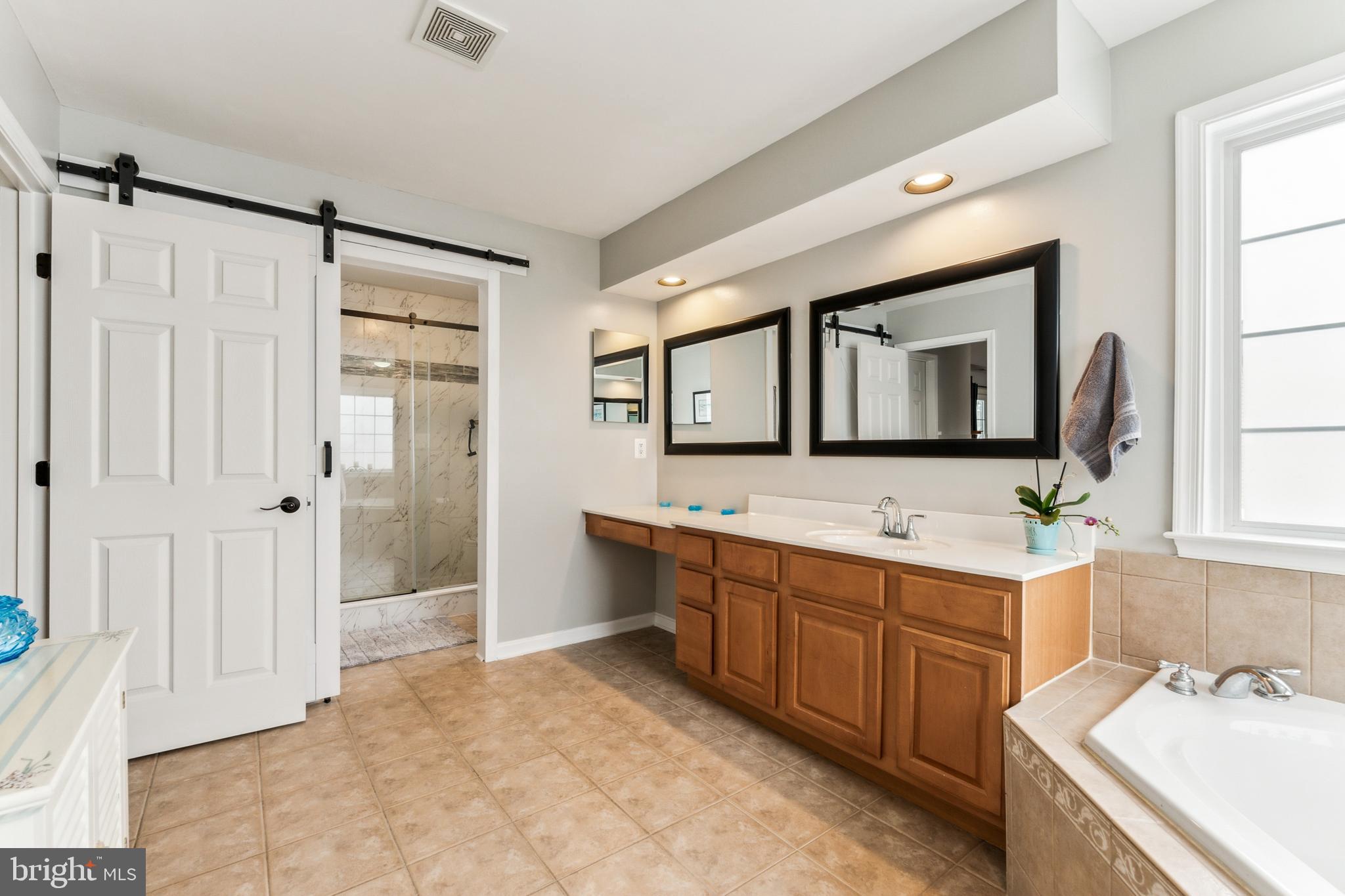 BELMONT GREENE - Residential