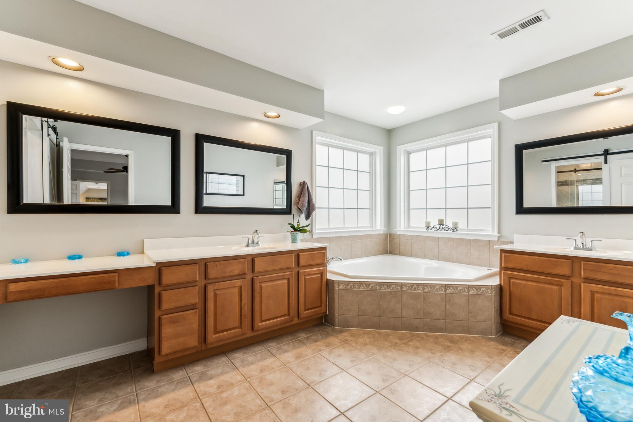 BELMONT GREENE - Residential