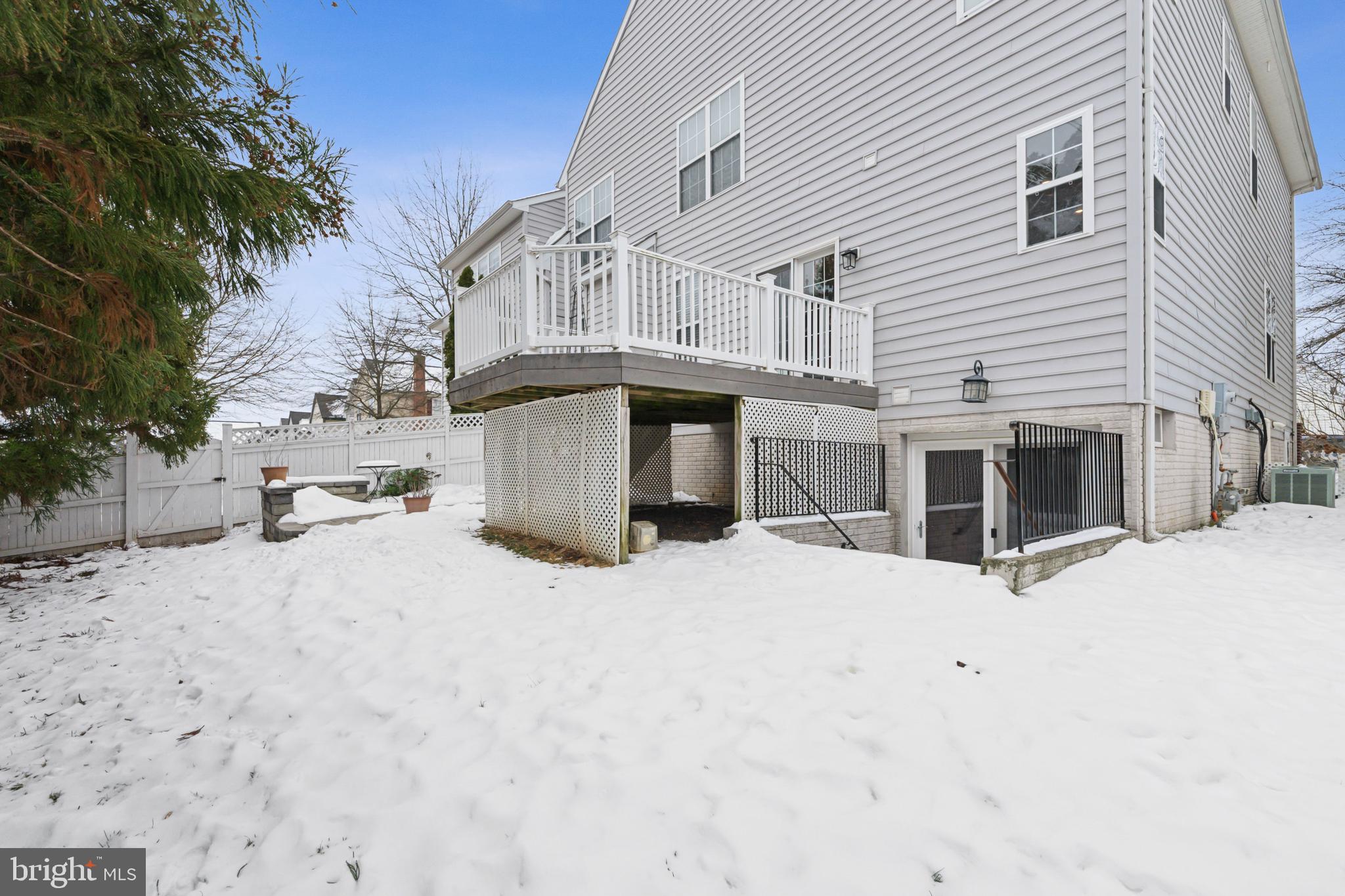 BELMONT GREENE - Residential