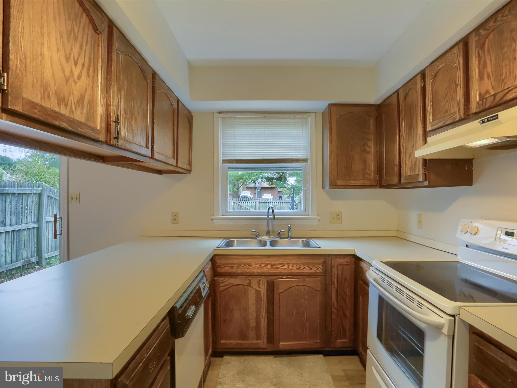 WILLIAMSBURG NORTH - Residential