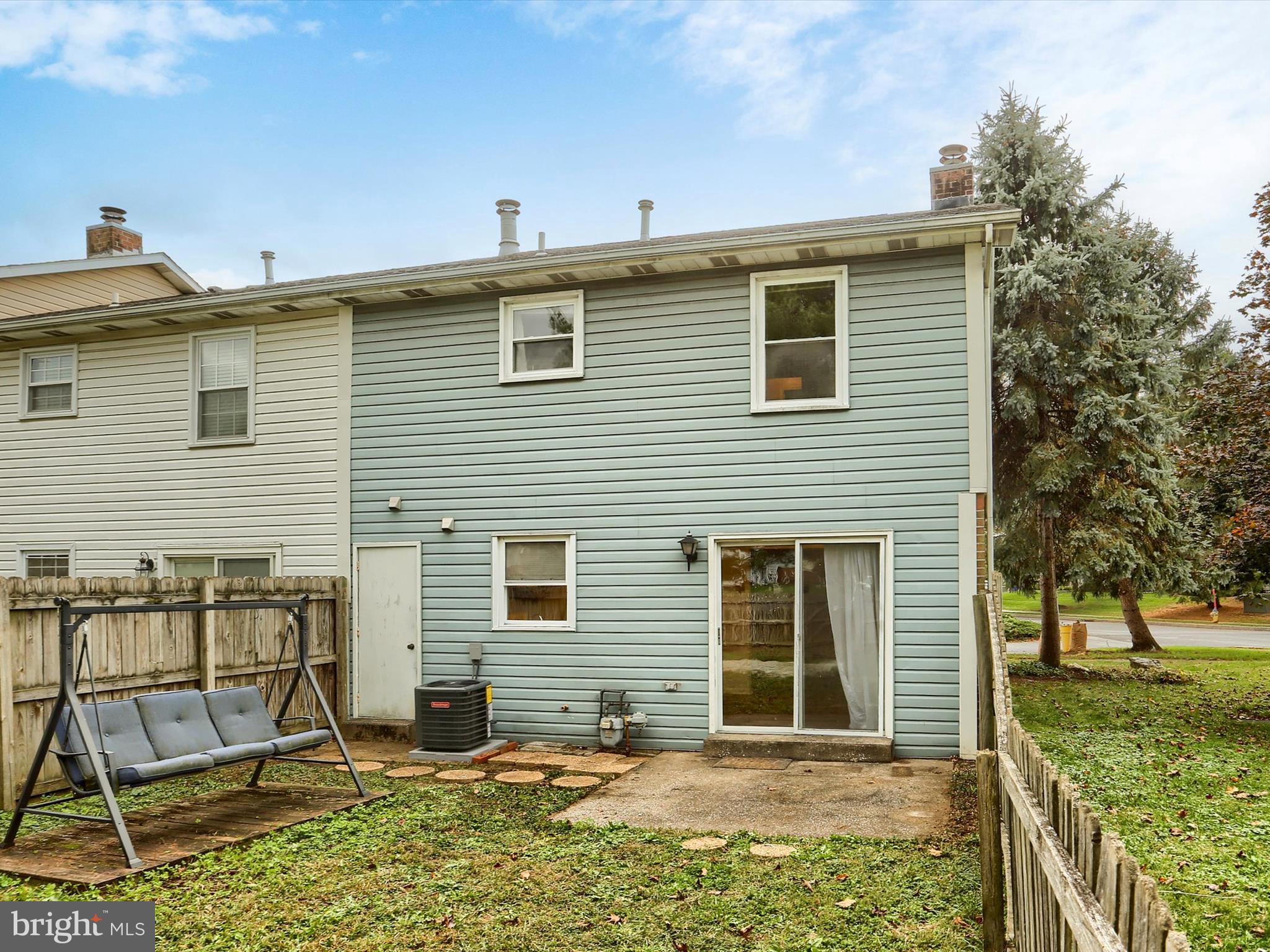 WILLIAMSBURG NORTH - Residential