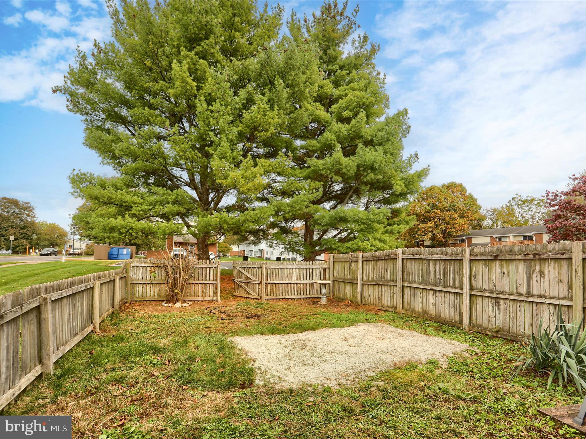 WILLIAMSBURG NORTH - Residential