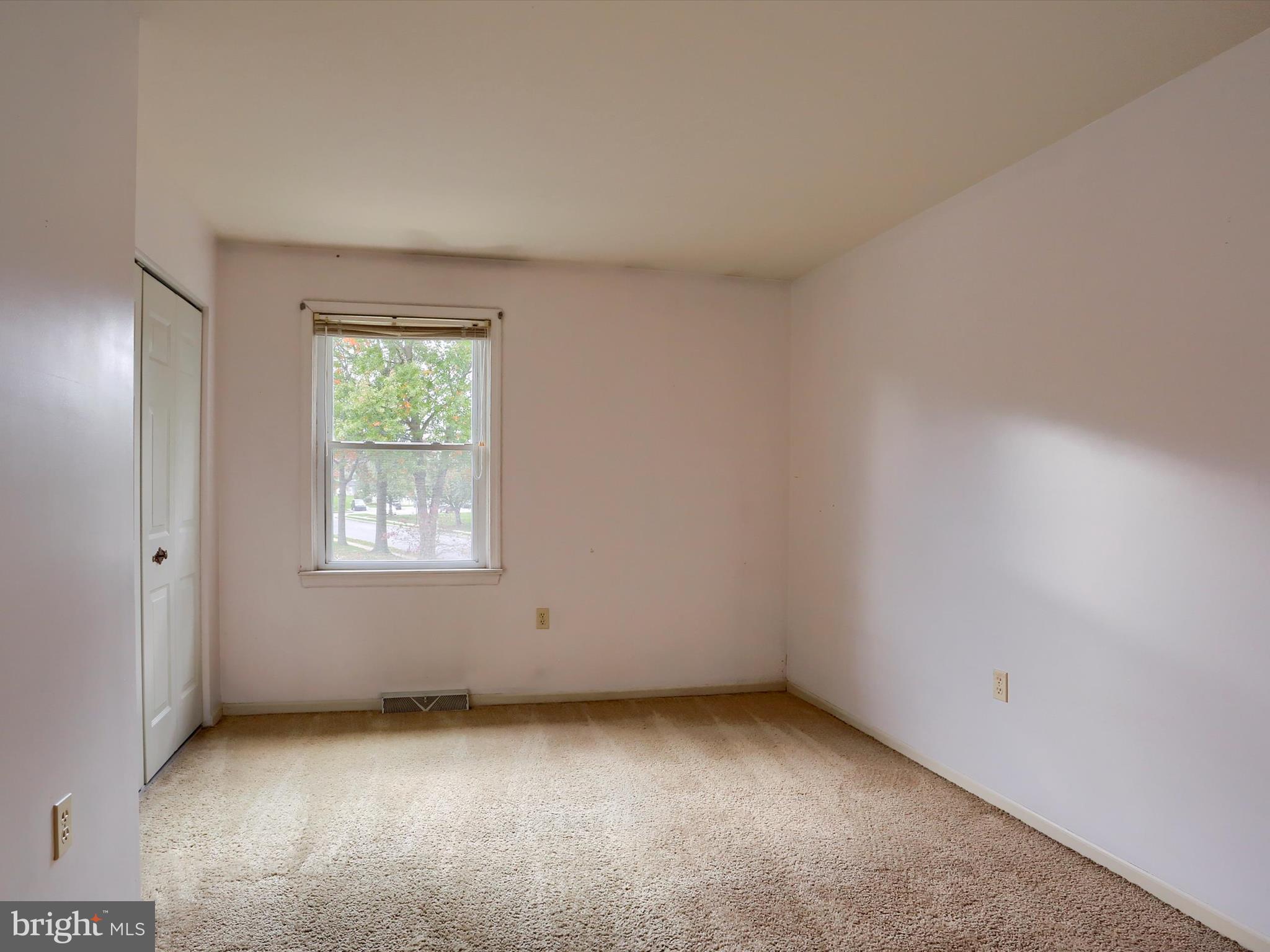 WILLIAMSBURG NORTH - Residential