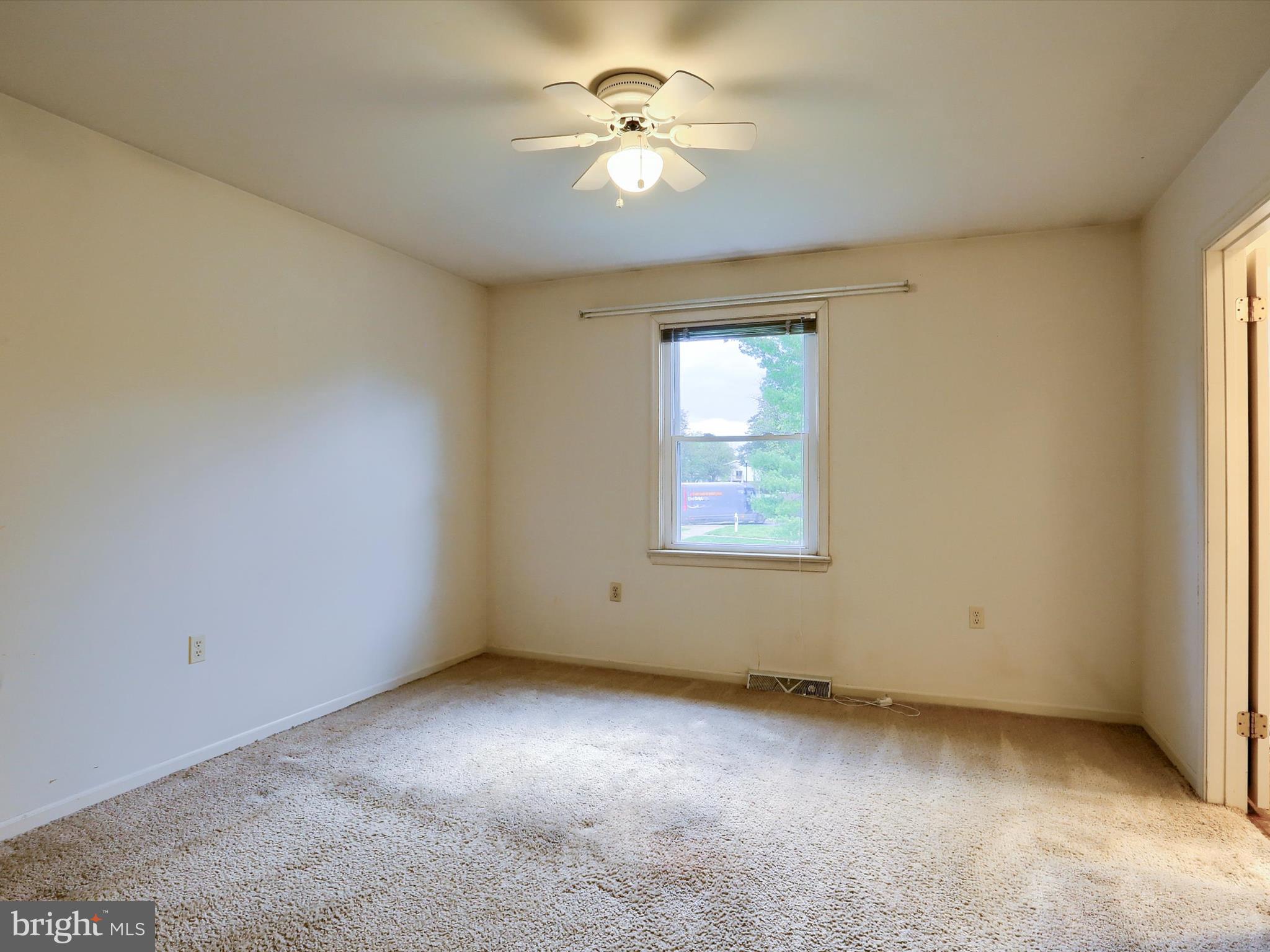 WILLIAMSBURG NORTH - Residential