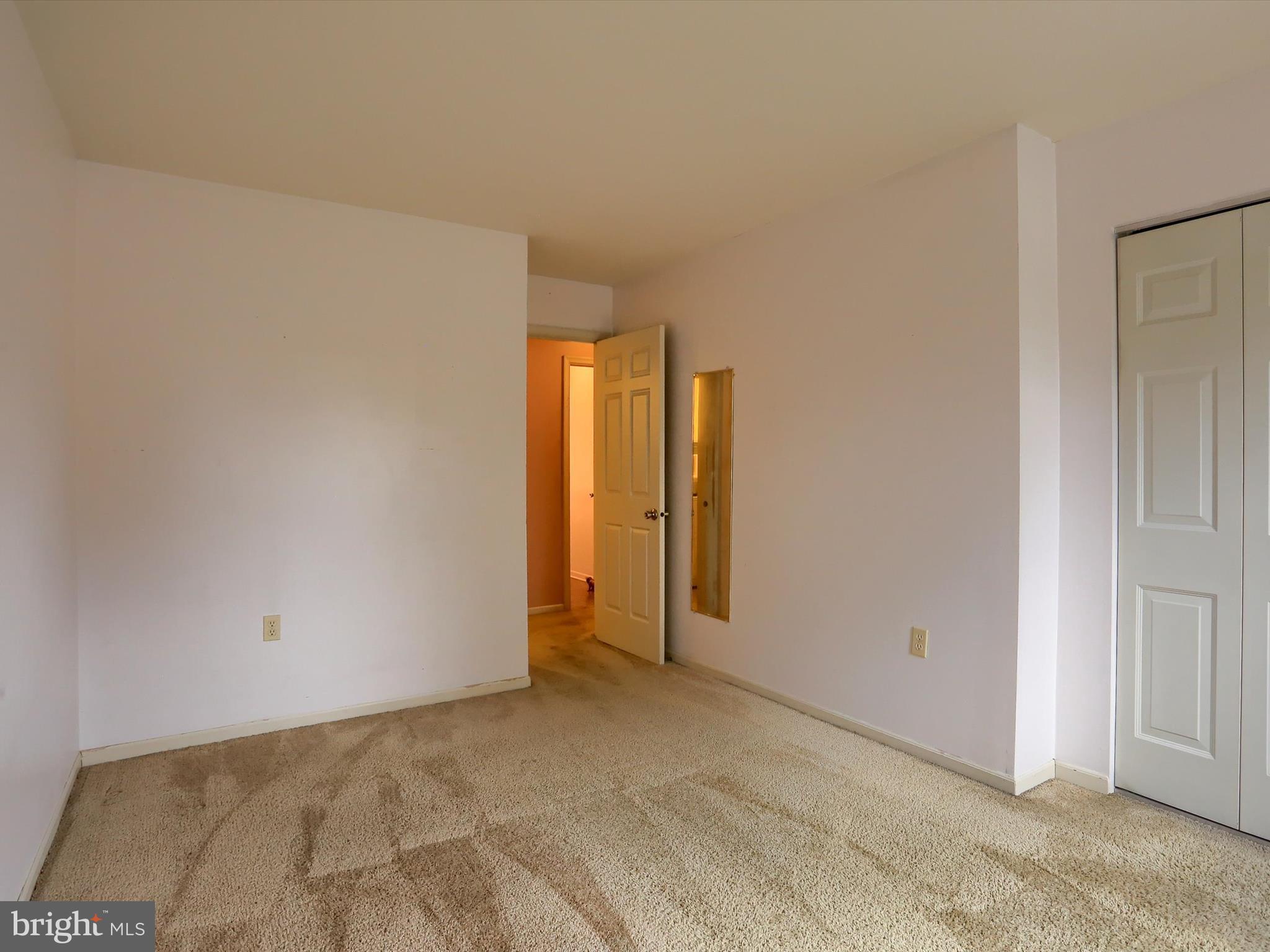 WILLIAMSBURG NORTH - Residential