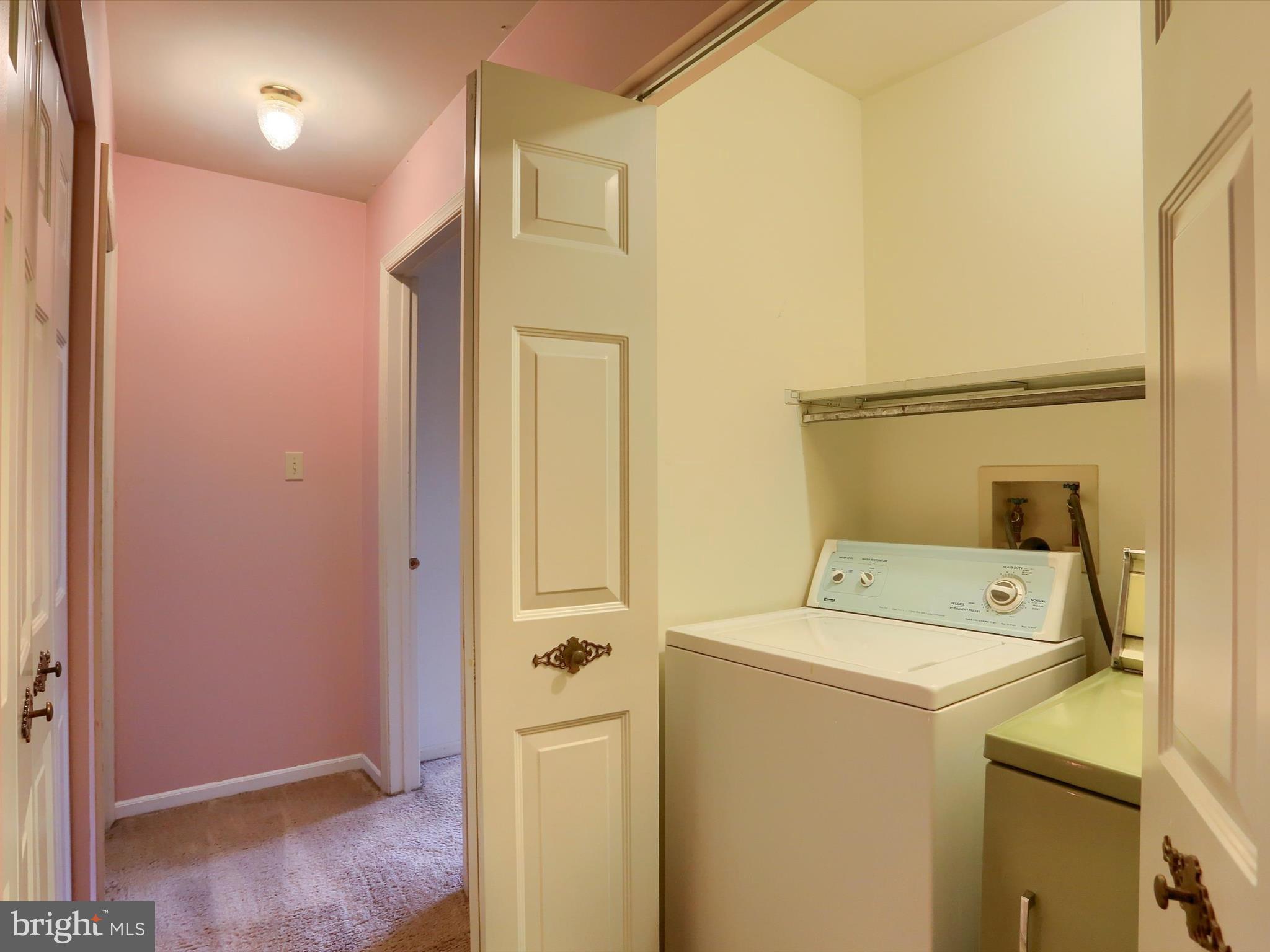 WILLIAMSBURG NORTH - Residential