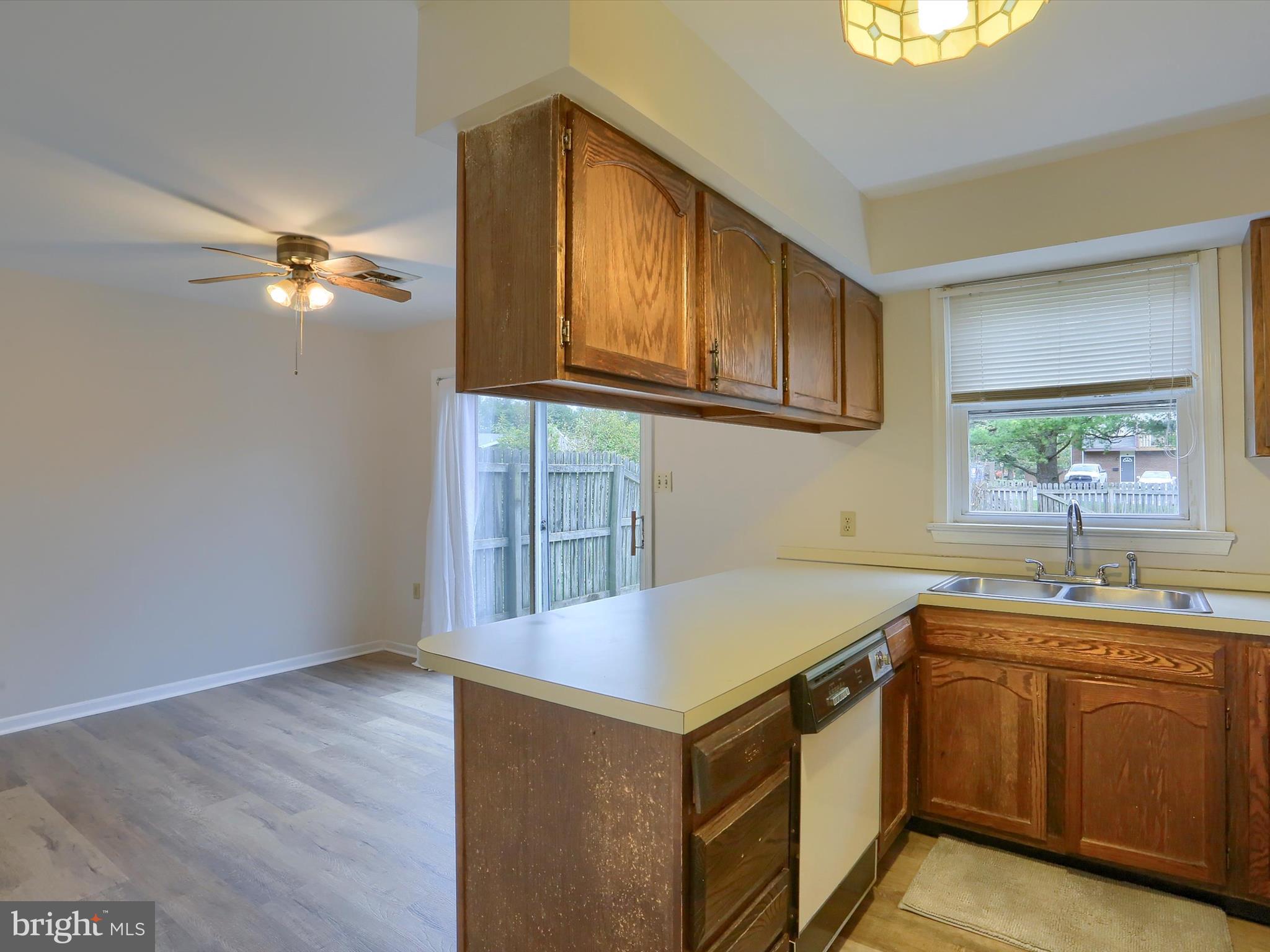 WILLIAMSBURG NORTH - Residential