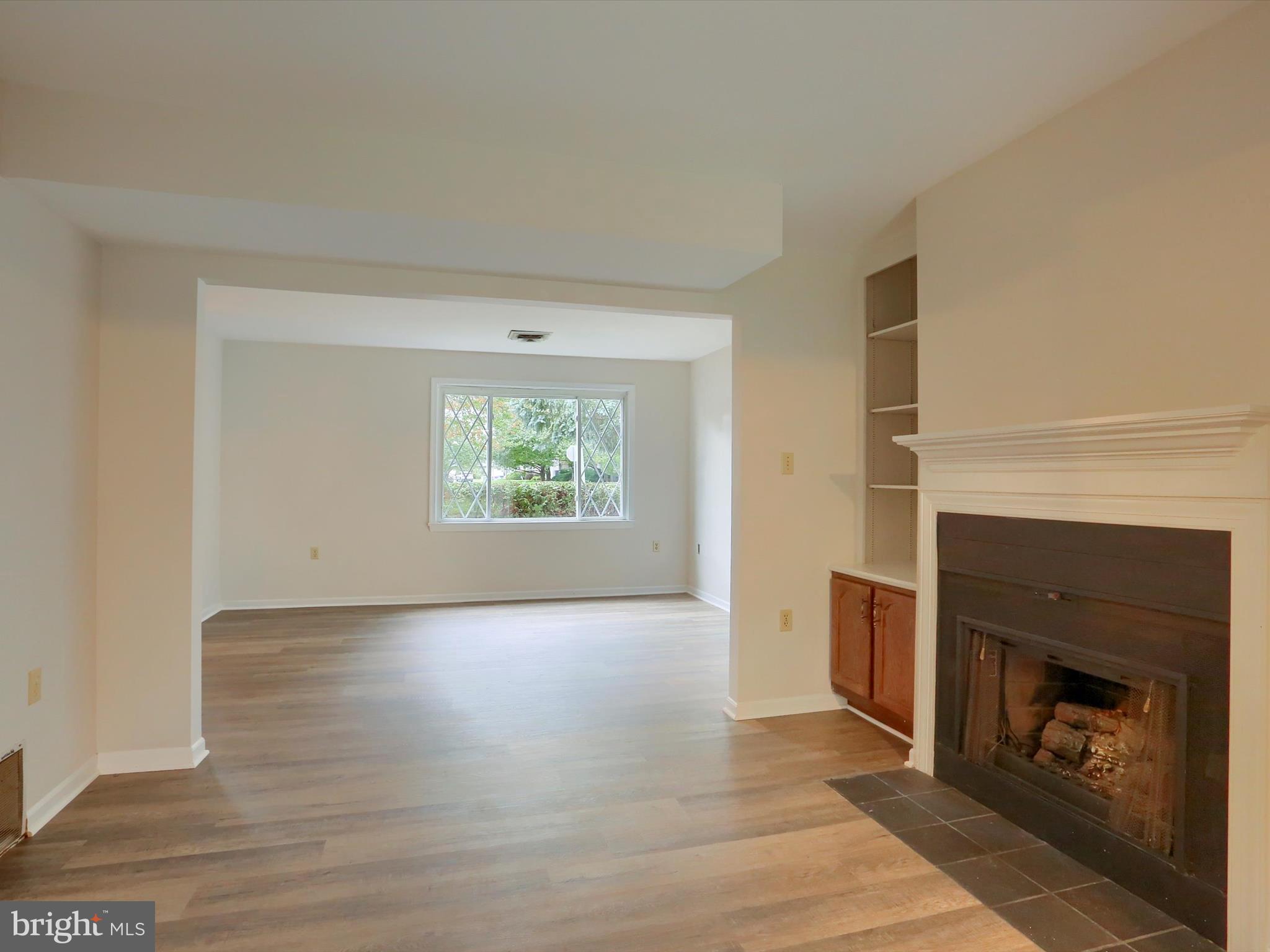 WILLIAMSBURG NORTH - Residential