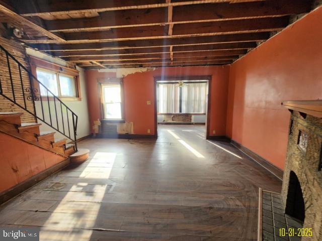 SHARON HILL - Residential