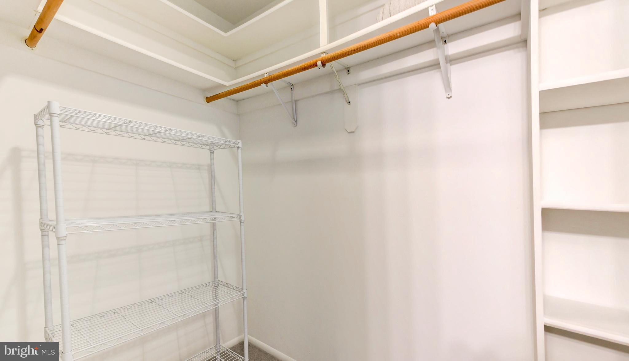 FARMINGDALE - Residential Lease