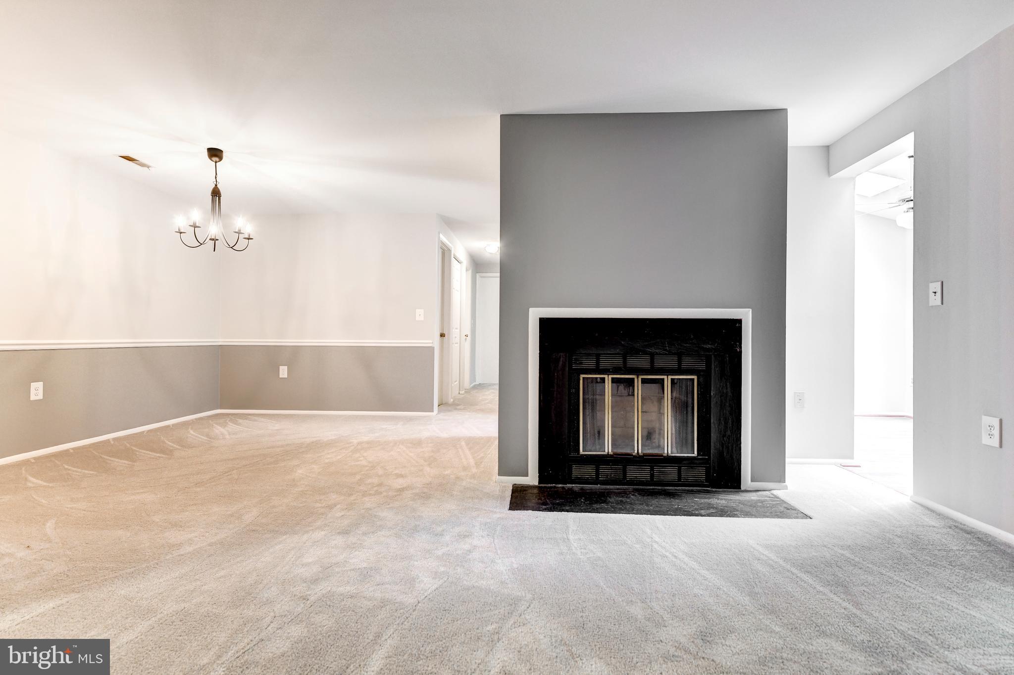 FARMINGDALE - Residential Lease