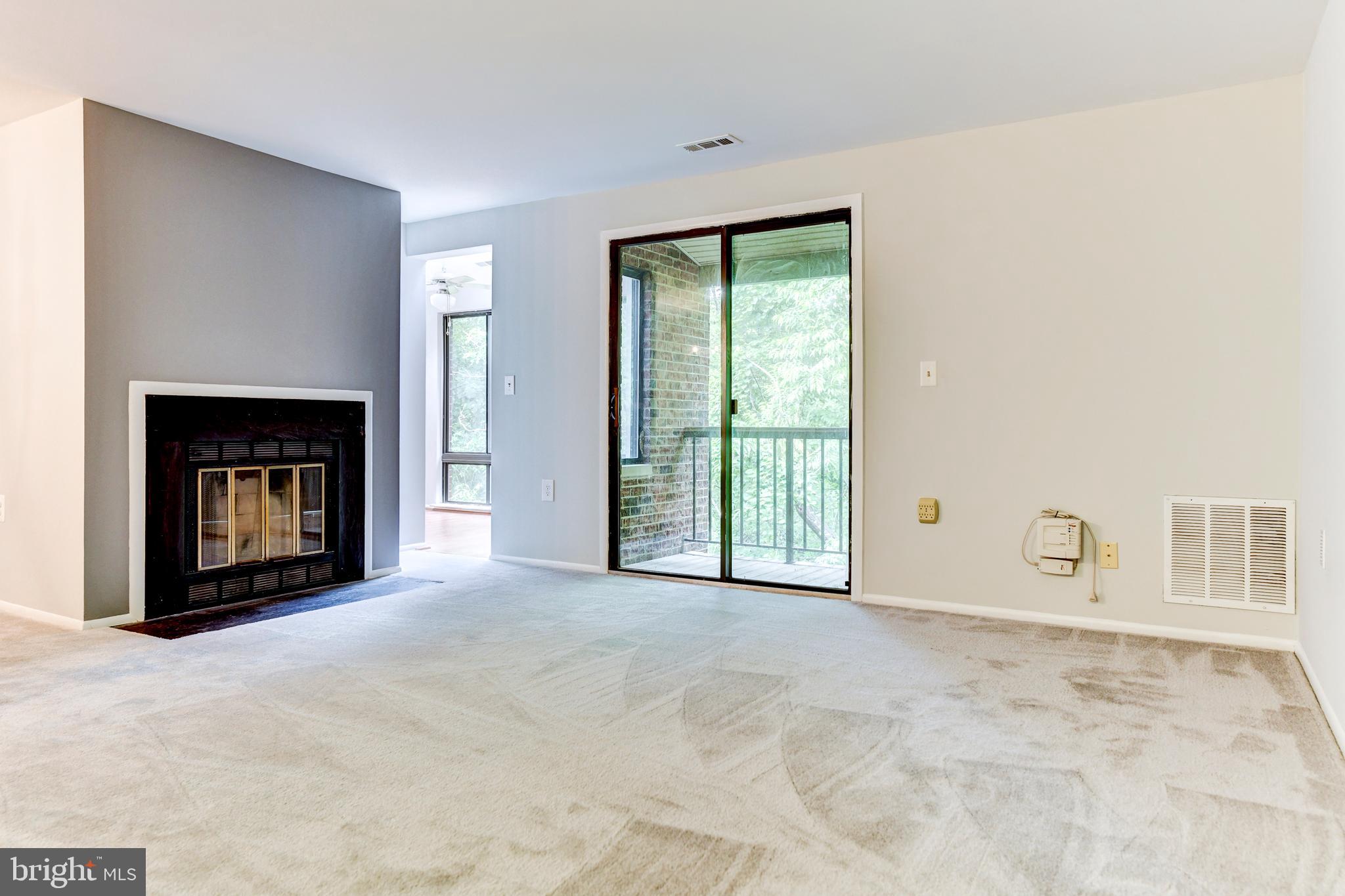 FARMINGDALE - Residential Lease