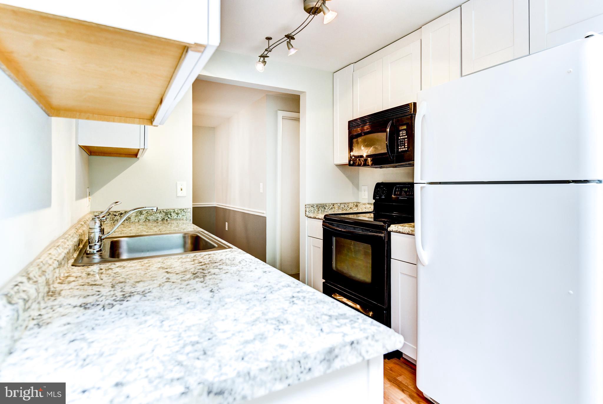 FARMINGDALE - Residential Lease