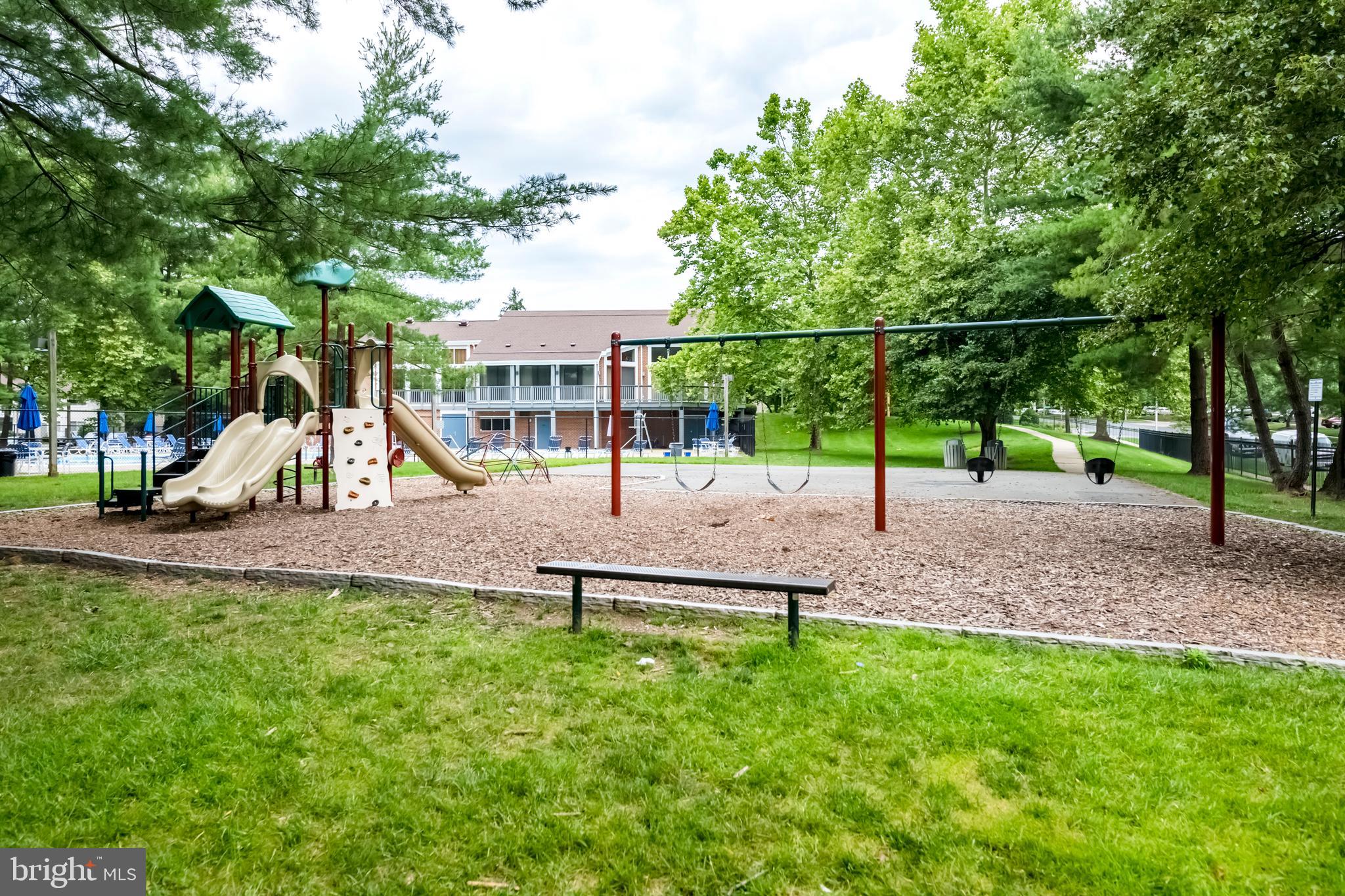 FARMINGDALE - Residential Lease