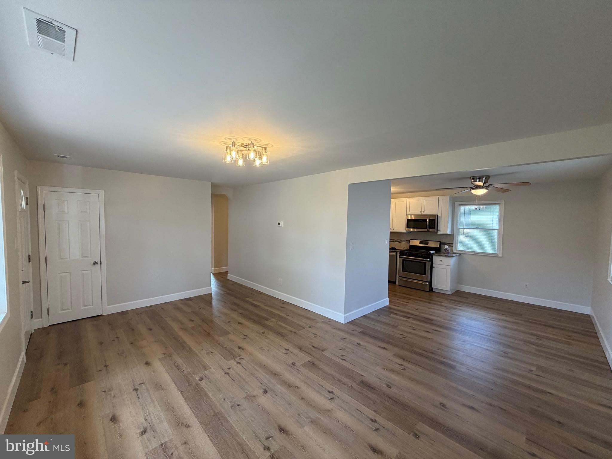 2718 BELLVIEW DRIVE