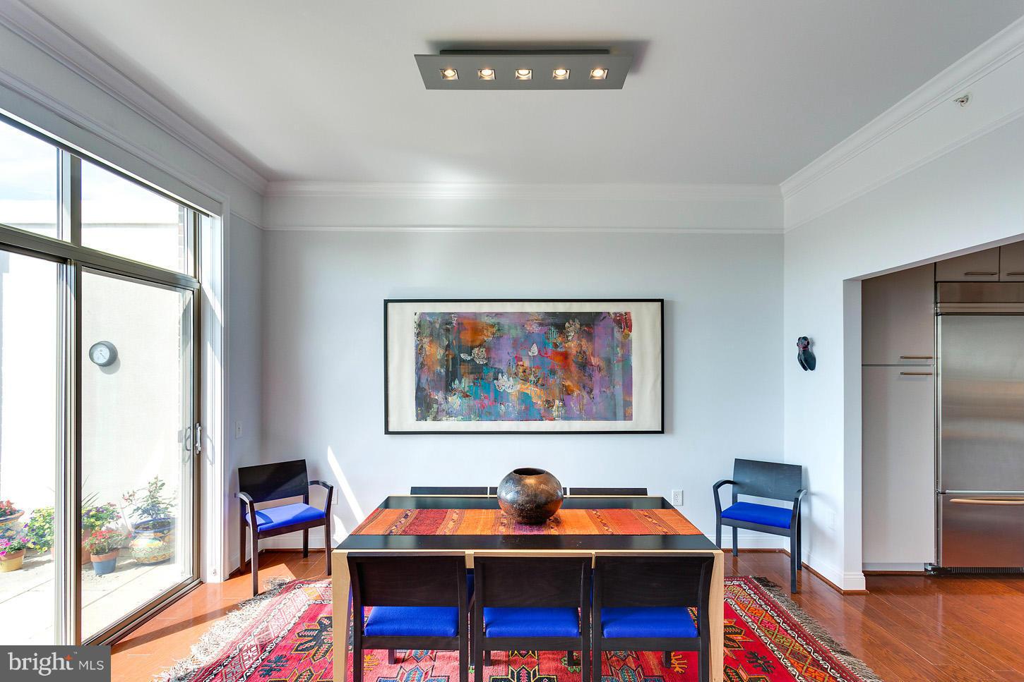 PALLADIUM AT MCLEAN - Residential