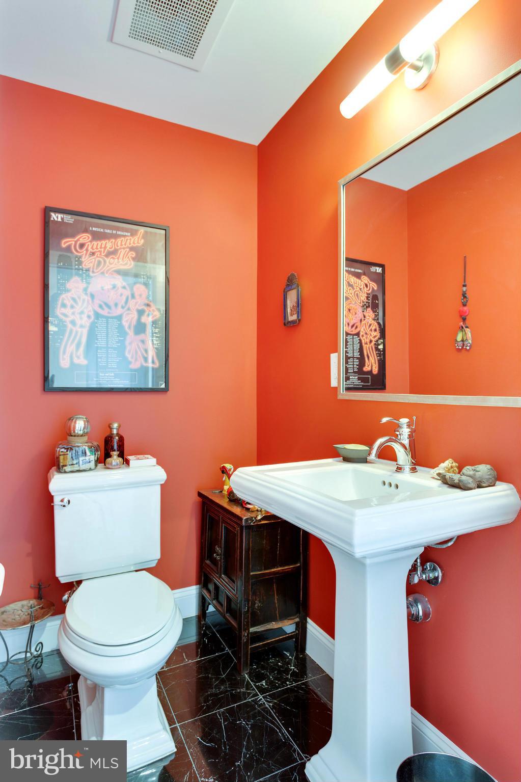 PALLADIUM AT MCLEAN - Residential