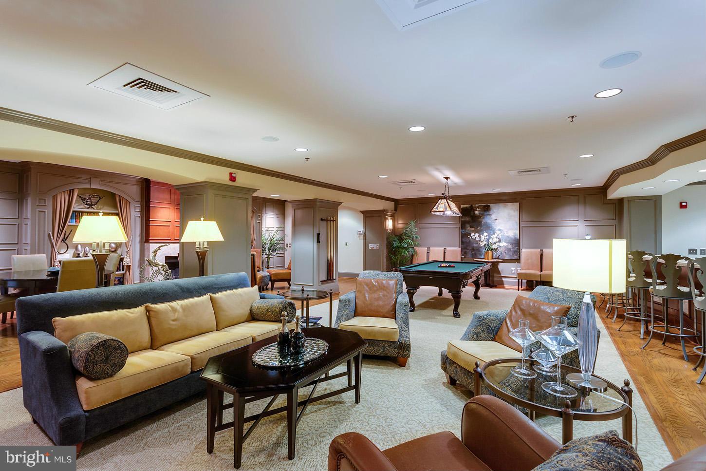 PALLADIUM AT MCLEAN - Residential