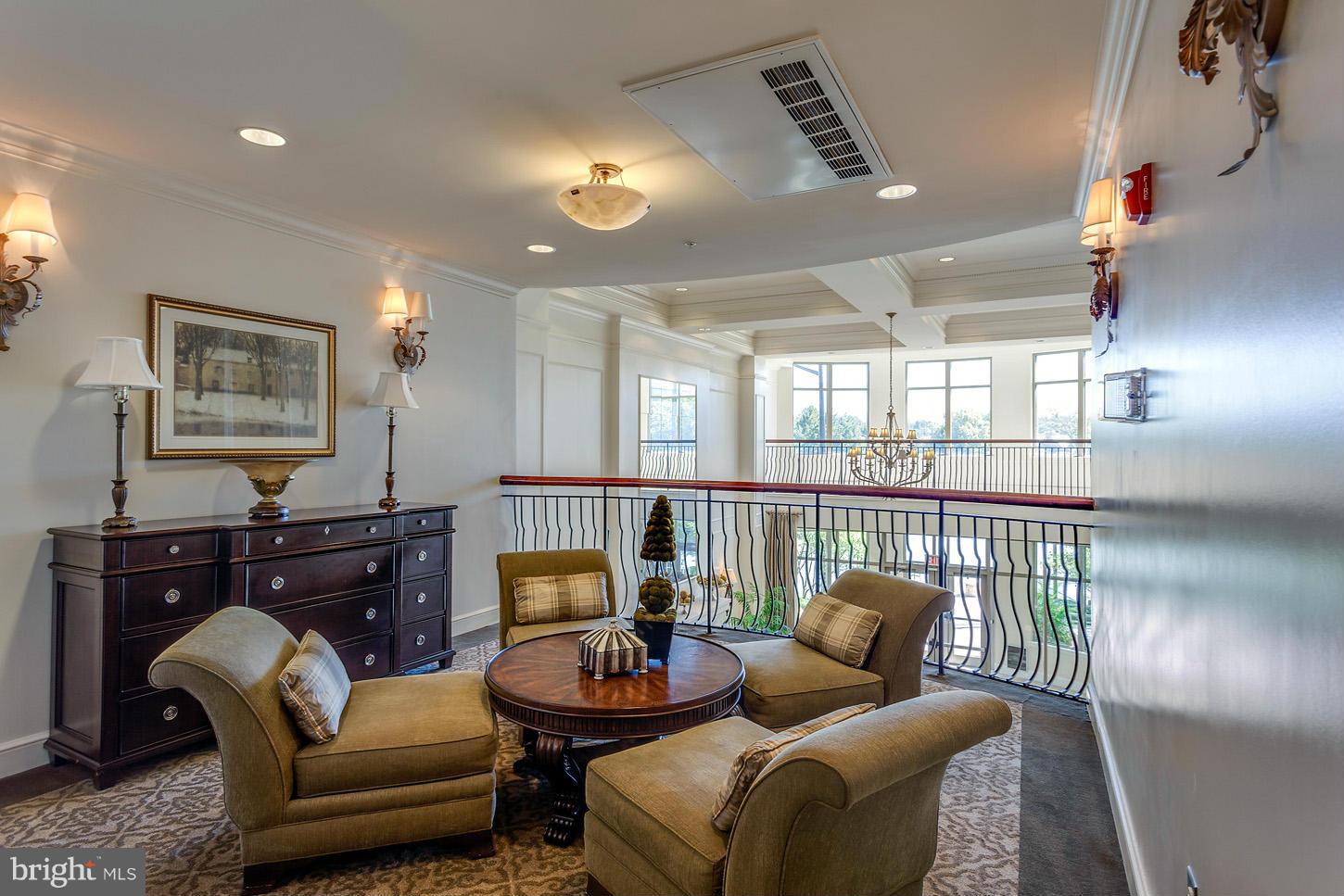 PALLADIUM AT MCLEAN - Residential