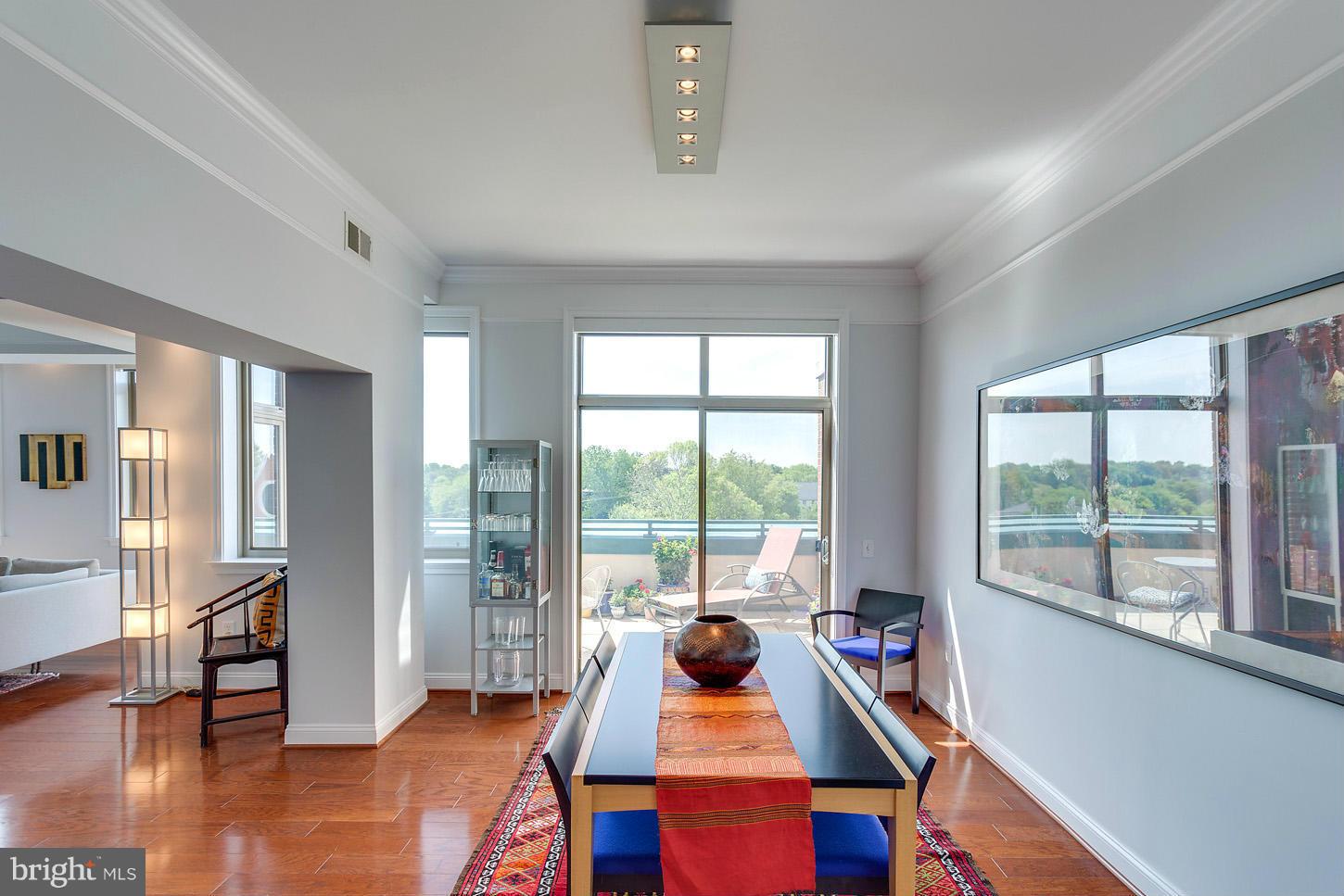 PALLADIUM AT MCLEAN - Residential