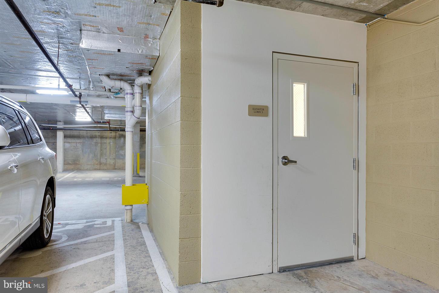 PALLADIUM AT MCLEAN - Residential