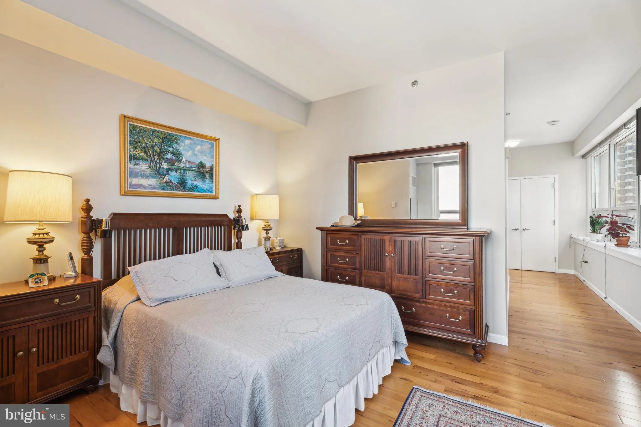 Philadelphia, Pennsylvania 19102, United States, 2 Bedrooms Bedrooms, ,3 BathroomsBathrooms,Residential,Active,1637