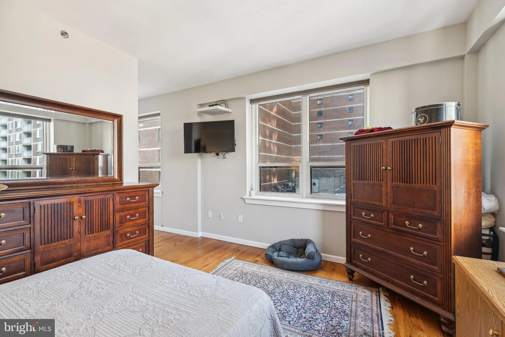 Philadelphia, Pennsylvania 19102, United States, 2 Bedrooms Bedrooms, ,3 BathroomsBathrooms,Residential,Active,1637